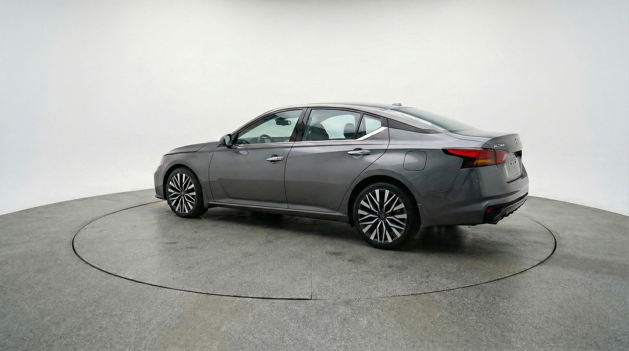 Thumbnail: 2025 Nissan Altima - 6