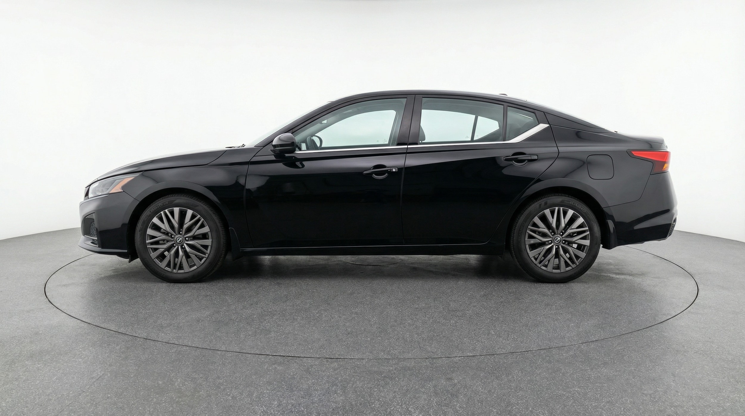 Thumbnail: 2025 Nissan Altima - 4