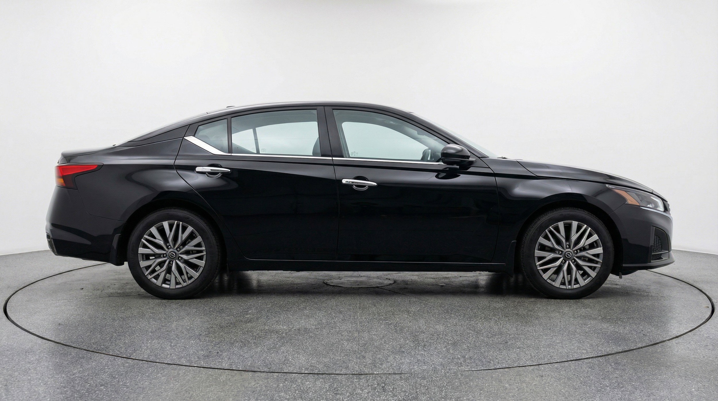 Thumbnail: 2025 Nissan Altima - 11