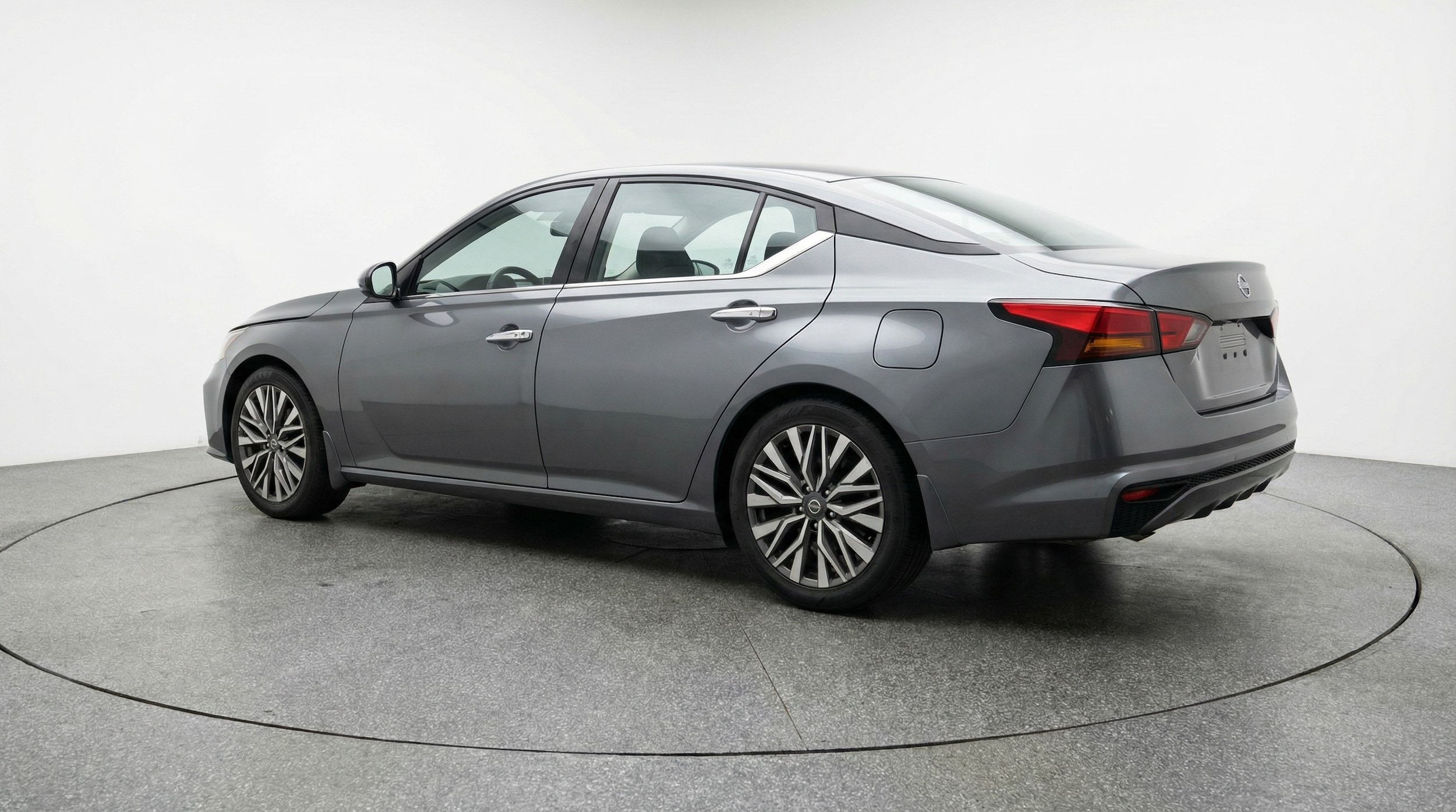 Thumbnail: 2025 Nissan Altima - 5