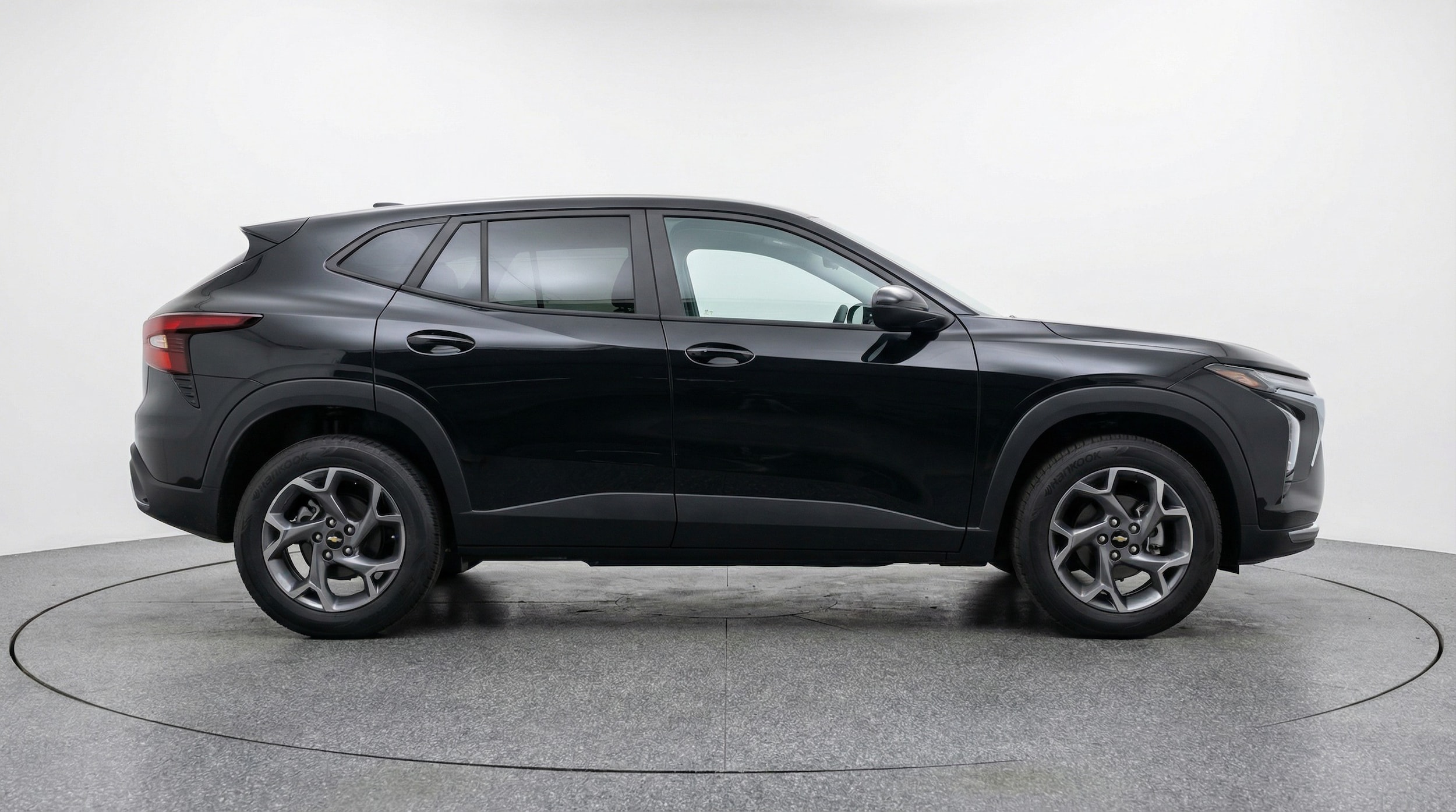 Thumbnail: 2025 Chevrolet Trax - 8