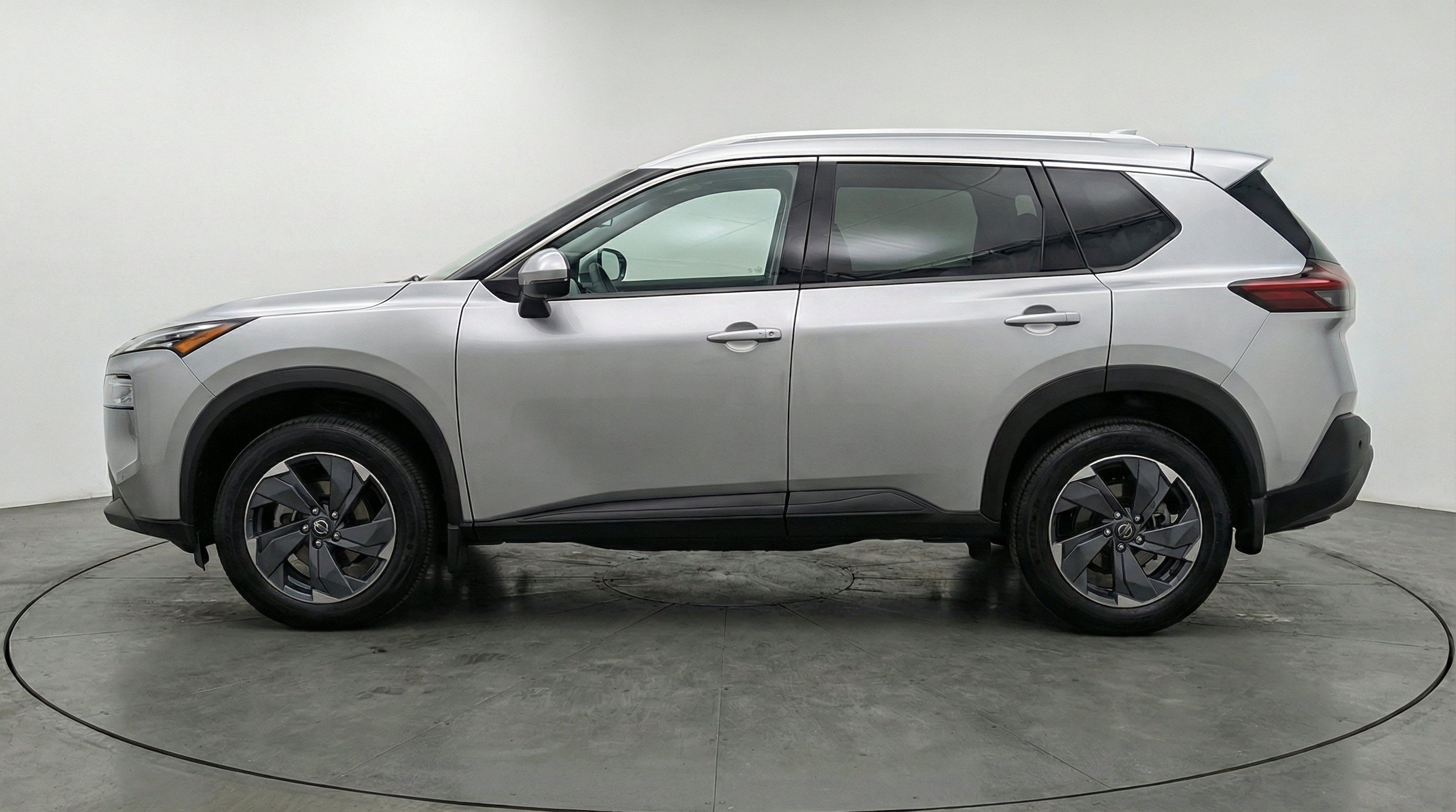 Thumbnail: 2025 Nissan Rogue - 5
