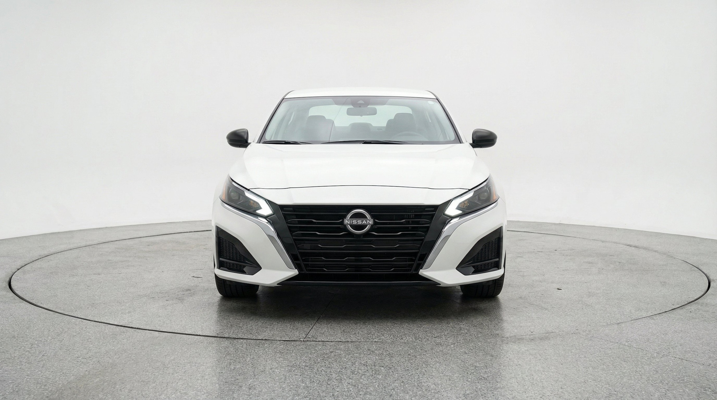 Thumbnail: 2025 Nissan Altima - 2