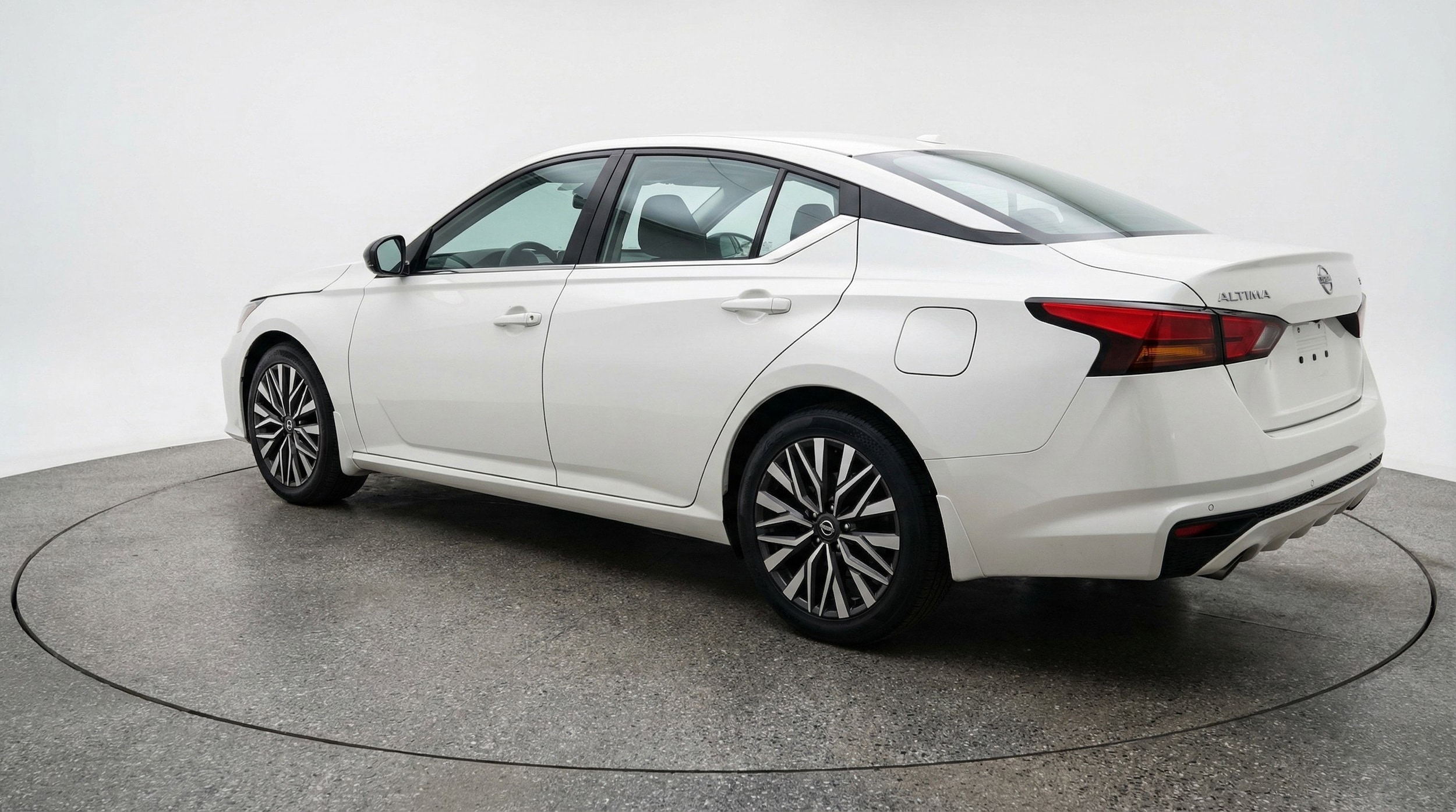 Thumbnail: 2025 Nissan Altima - 6