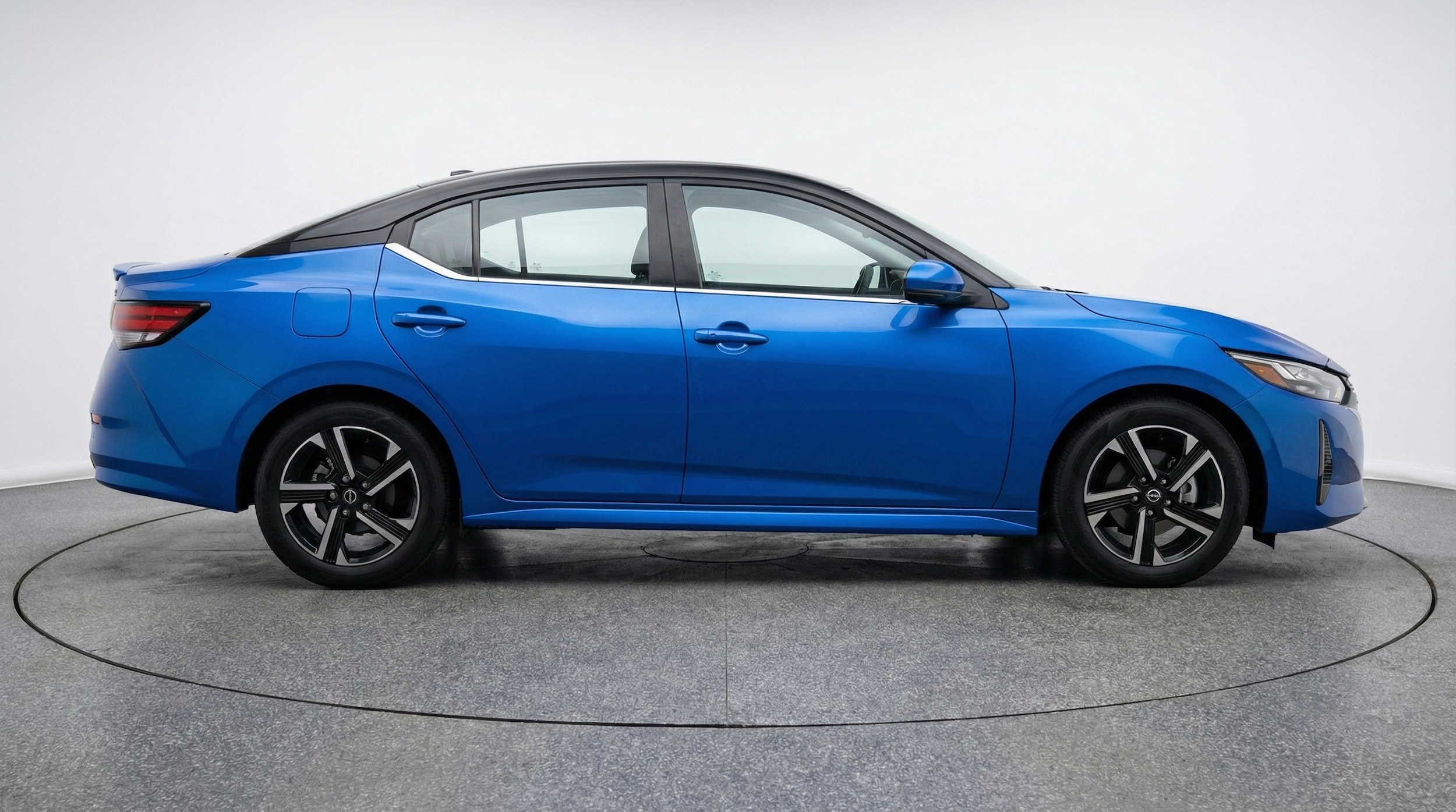 Thumbnail: 2025 Nissan Sentra - 8