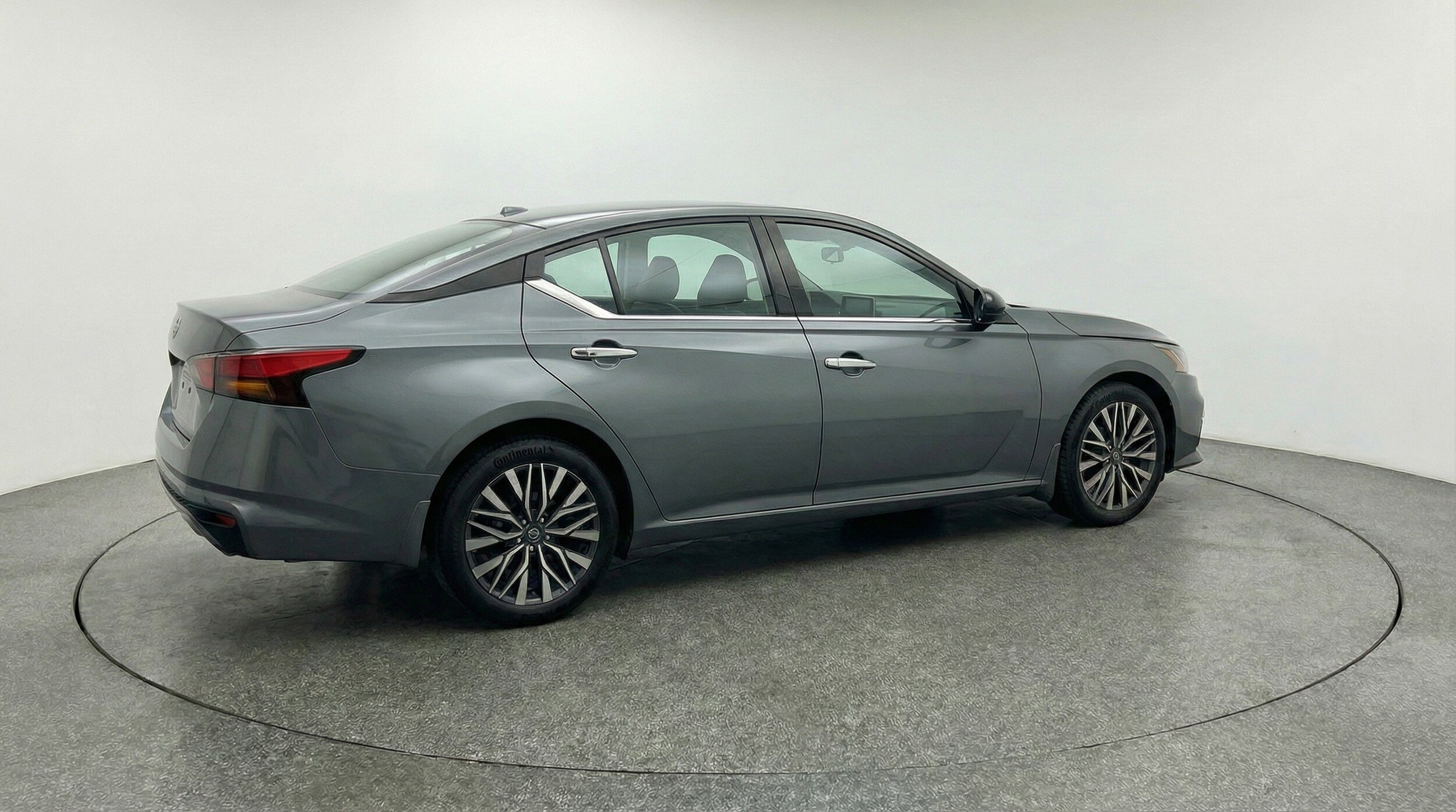 Thumbnail: 2025 Nissan Altima - 9