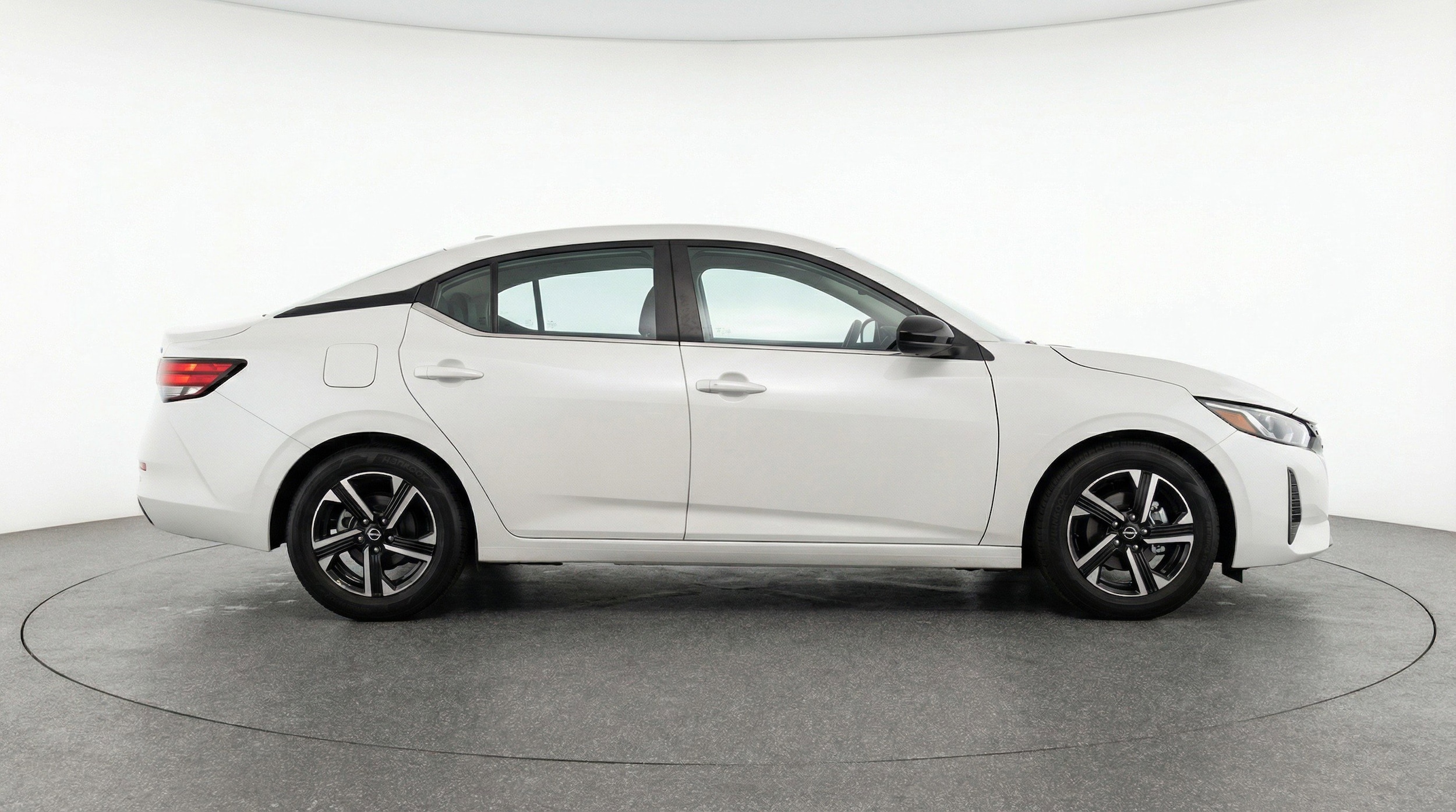 Thumbnail: 2025 Nissan Sentra - 11