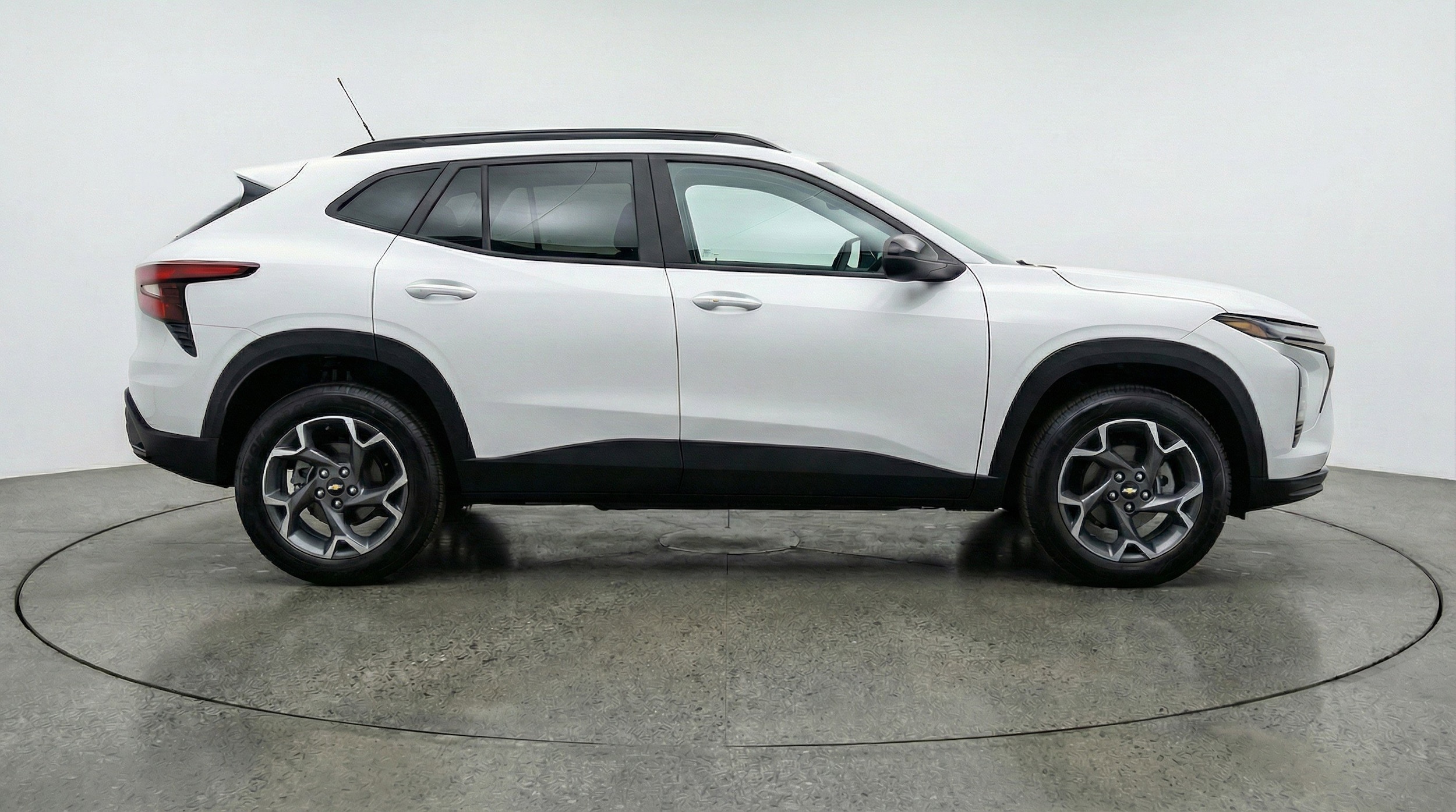 Thumbnail: 2025 Chevrolet Trax - 11