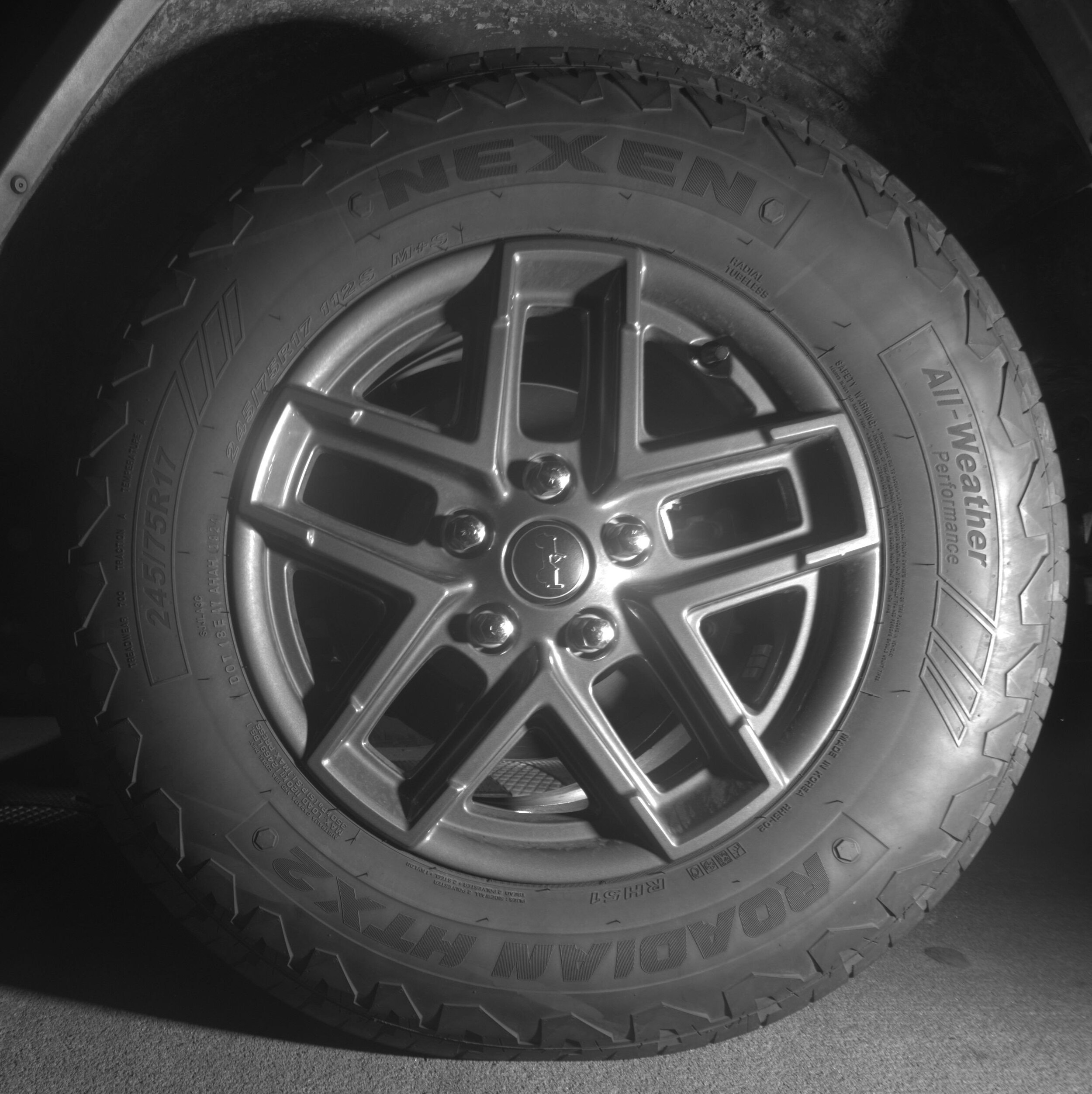 Thumbnail: 2025 Jeep Wrangler - 14