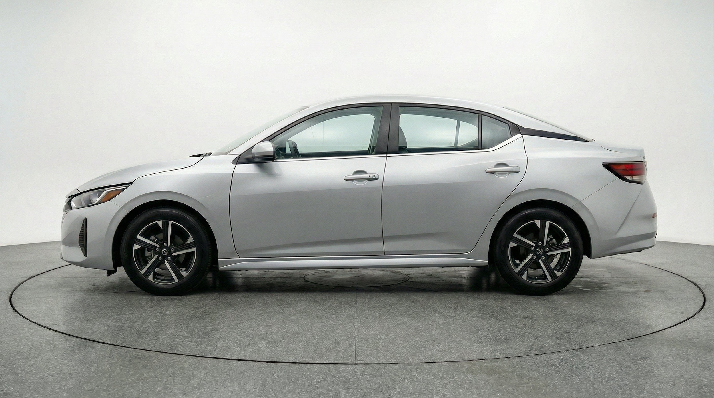 Thumbnail: 2025 Nissan Sentra - 5