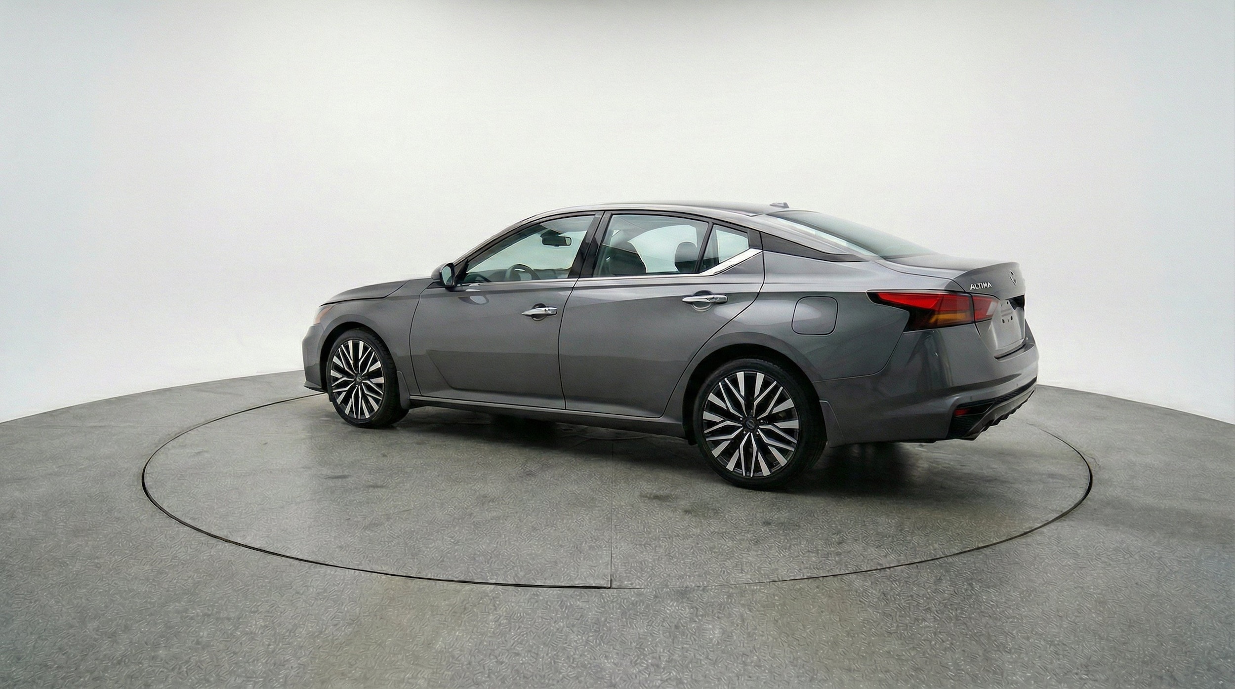 Thumbnail: 2025 Nissan Altima - 6