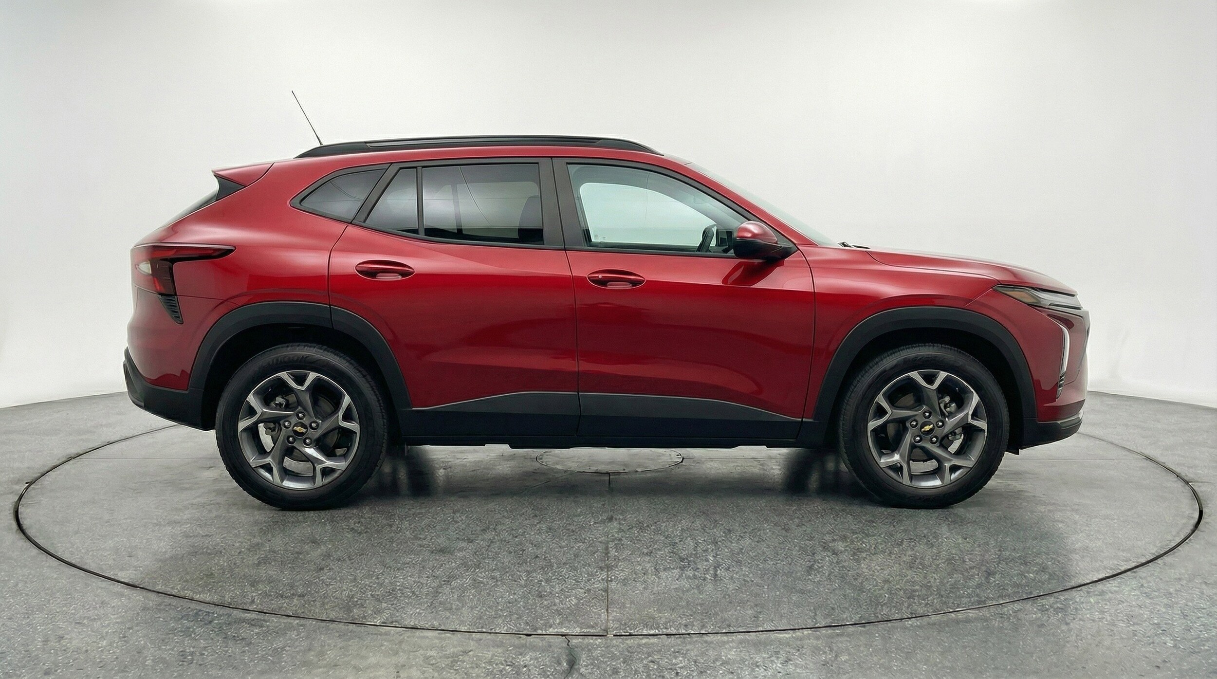 Thumbnail: 2025 Chevrolet Trax - 11