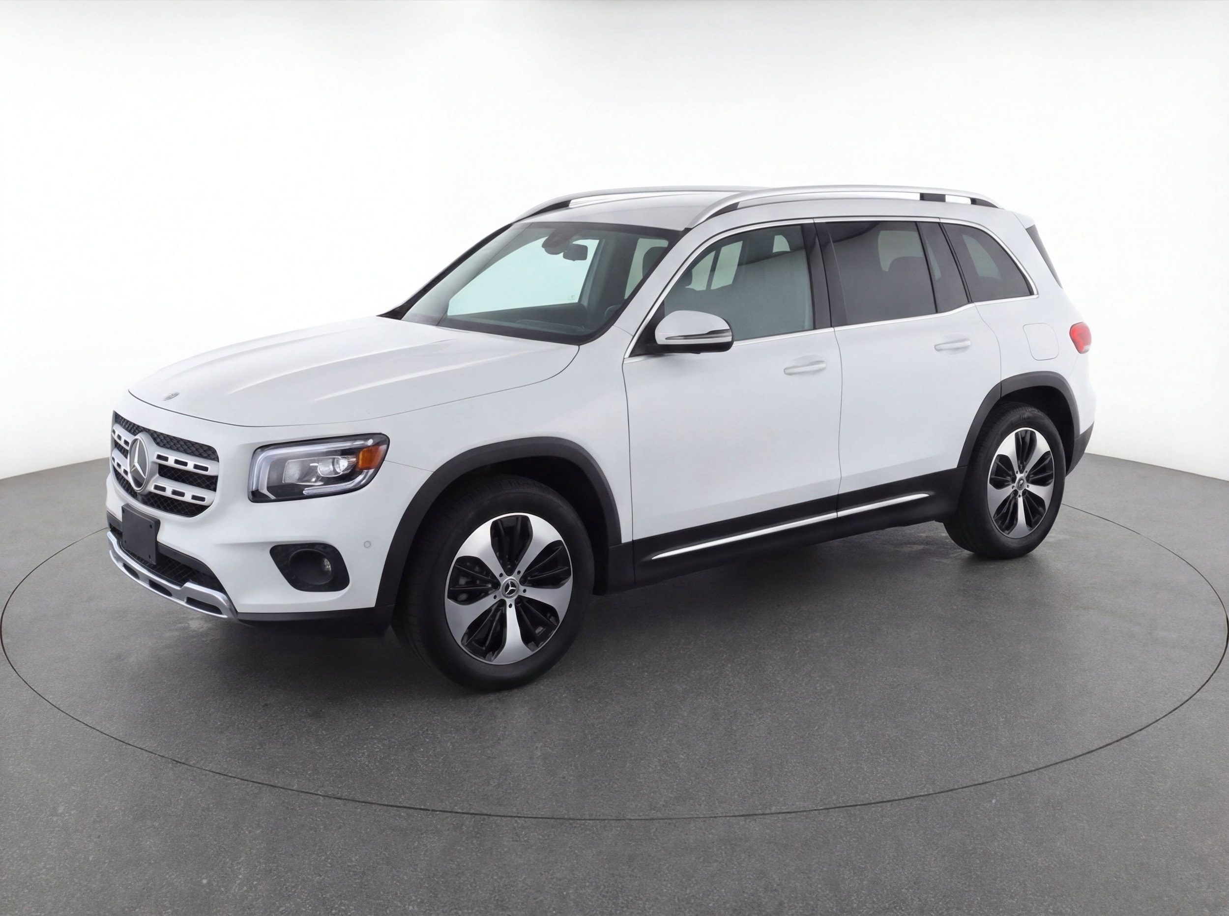 Thumbnail: 2025 Mercedes-Benz GLB - 3