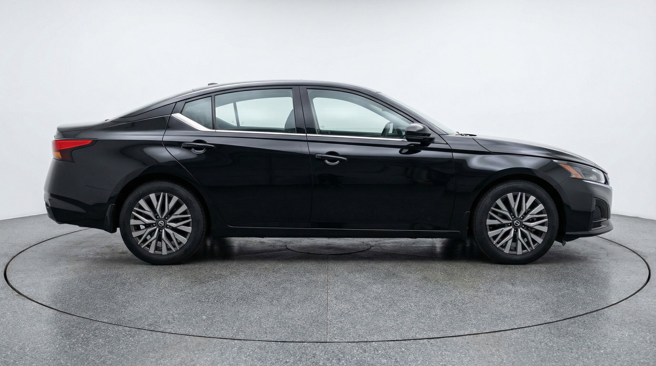 Thumbnail: 2025 Nissan Altima - 11