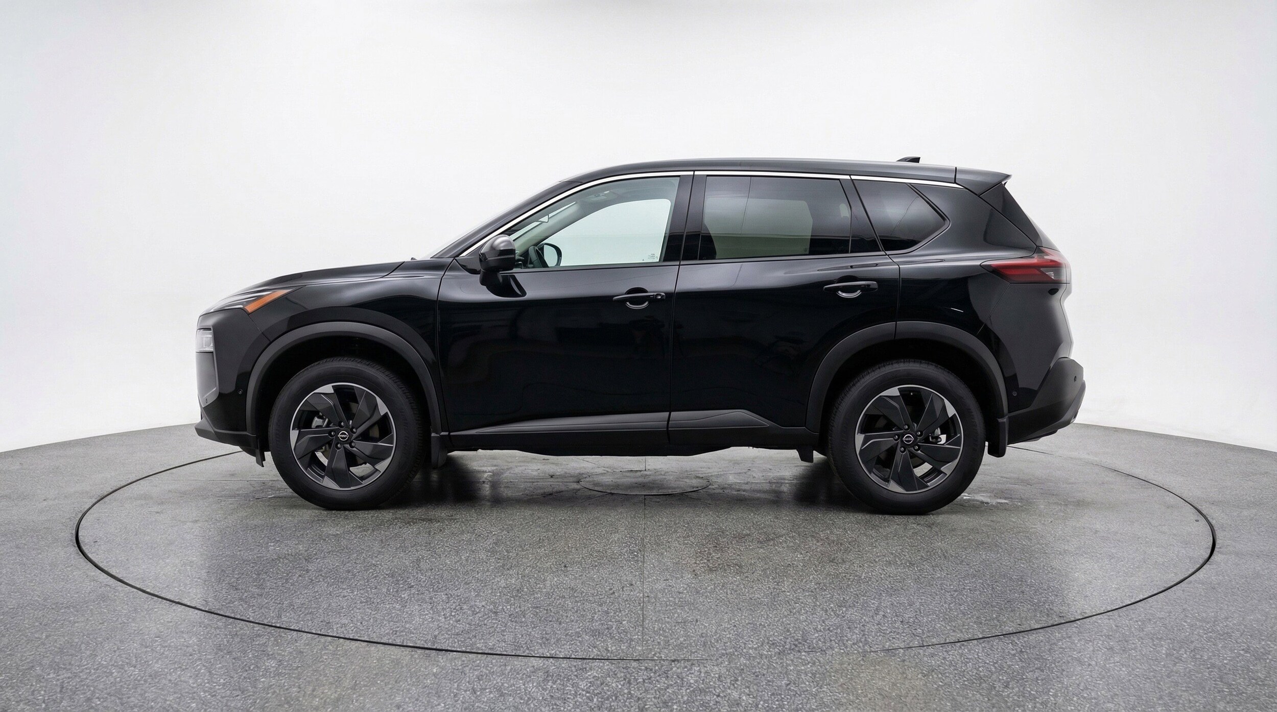 Thumbnail: 2025 Nissan Rogue - 5