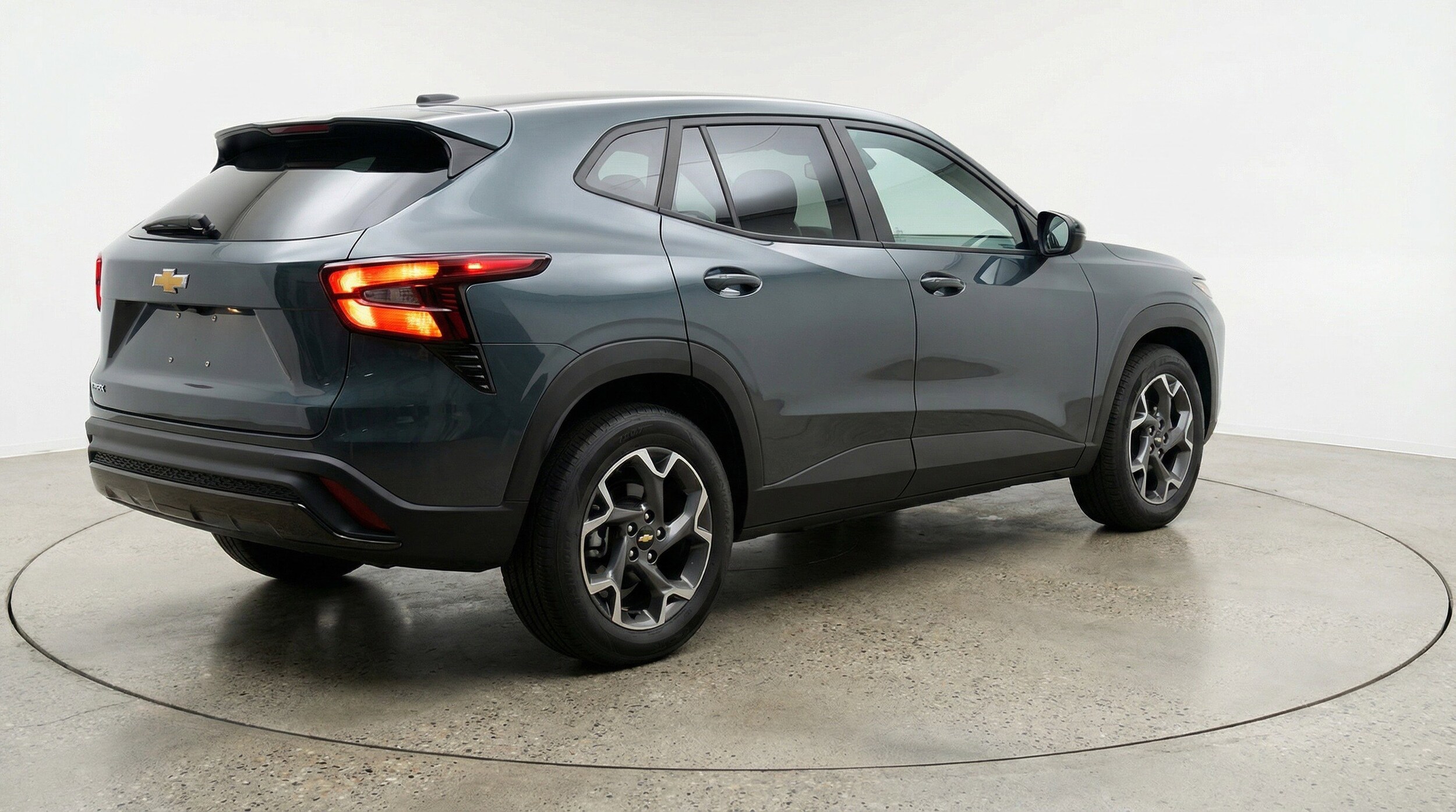 Thumbnail: 2025 Chevrolet Trax - 9