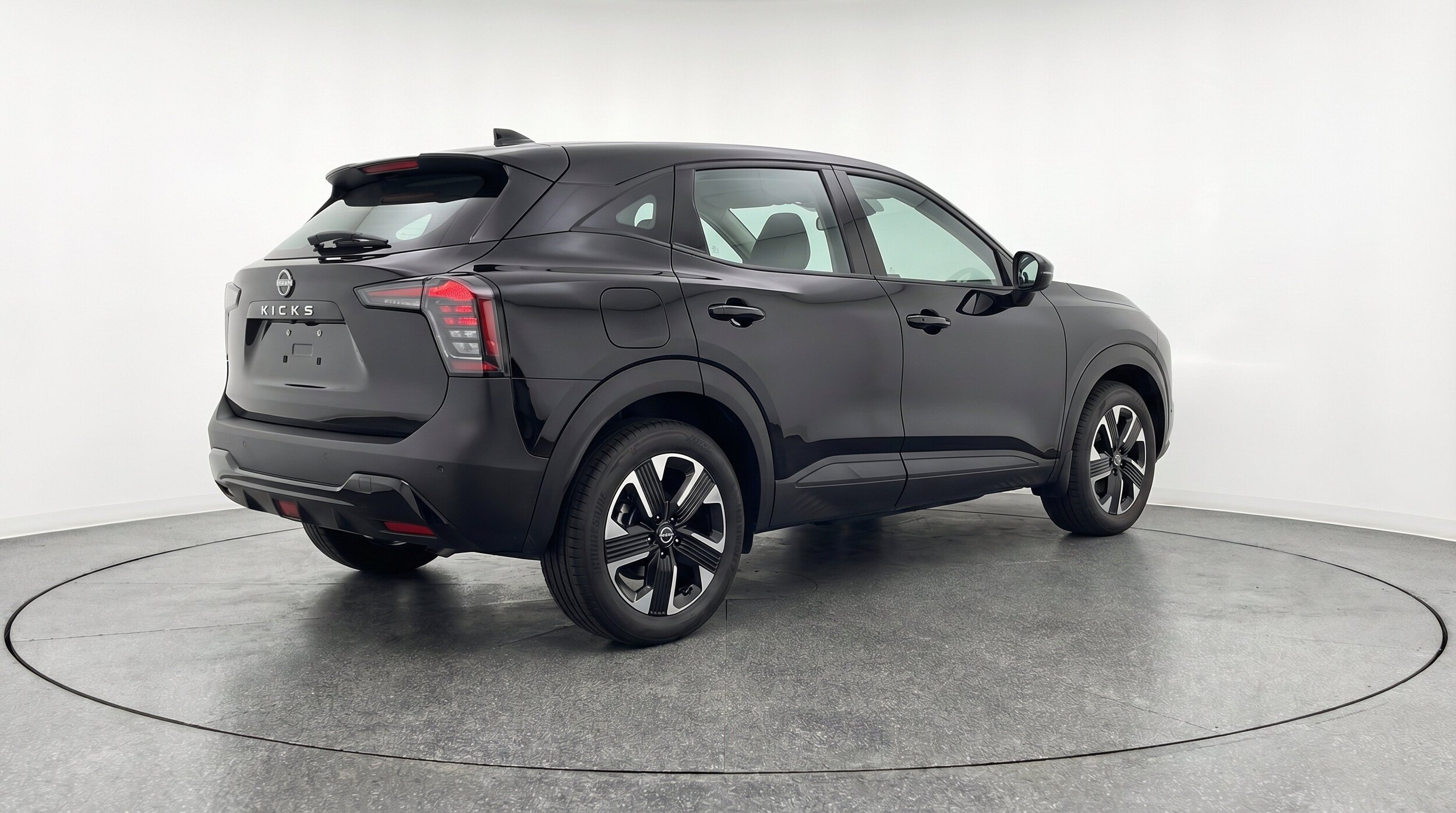 Thumbnail: 2026 Nissan Kicks - 9