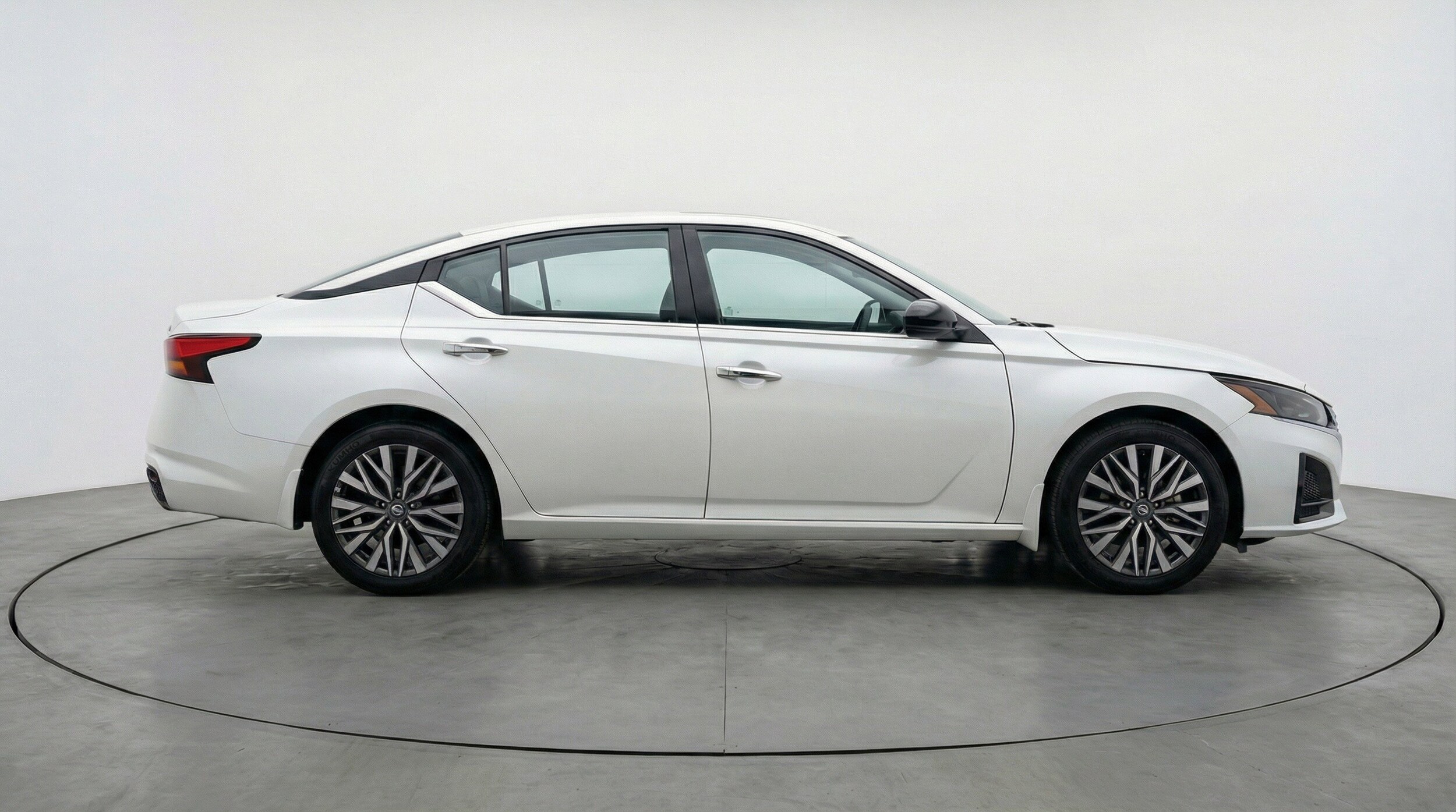 Thumbnail: 2025 Nissan Altima - 11