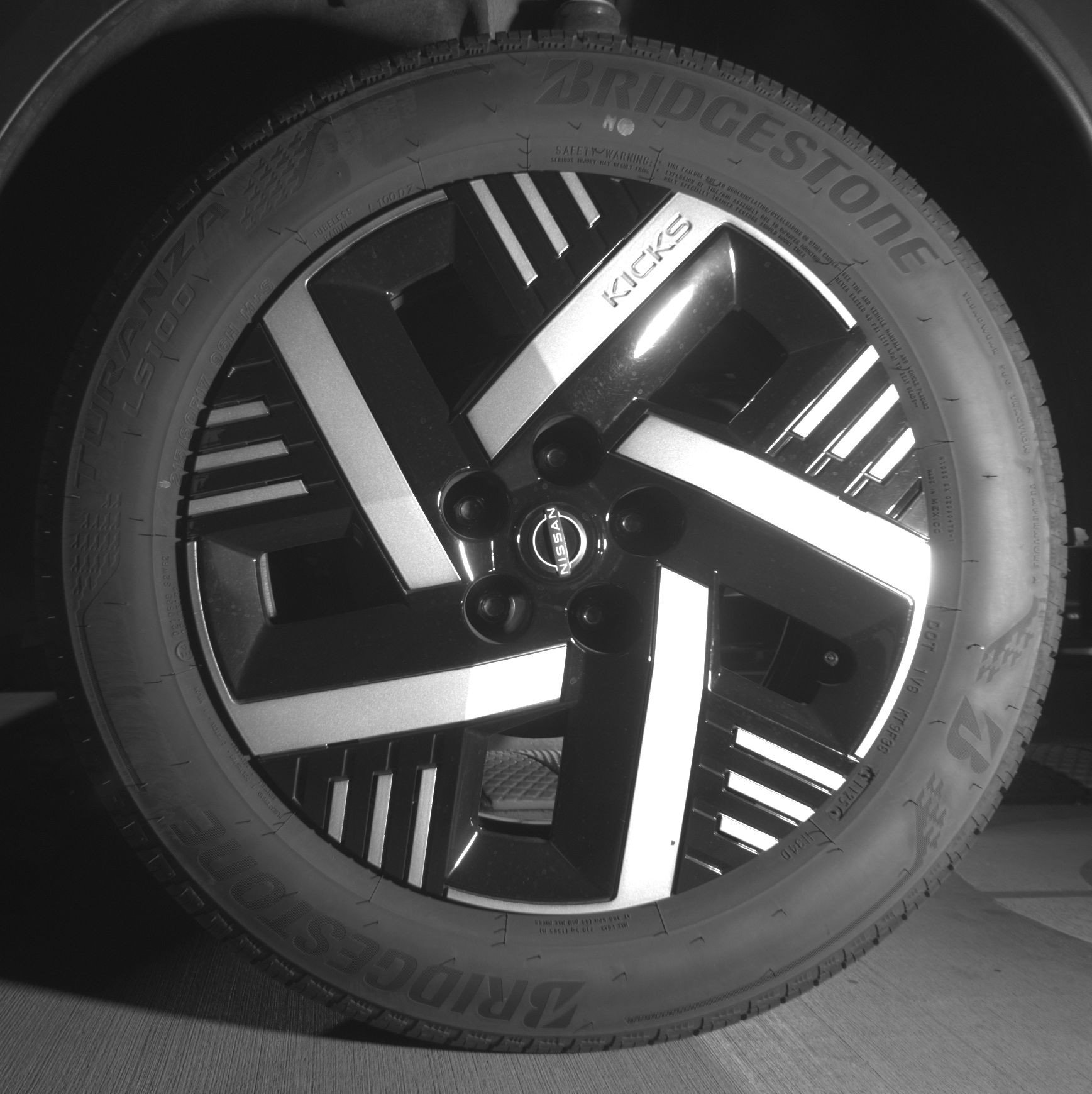 Thumbnail: 2025 Nissan Kicks - 14