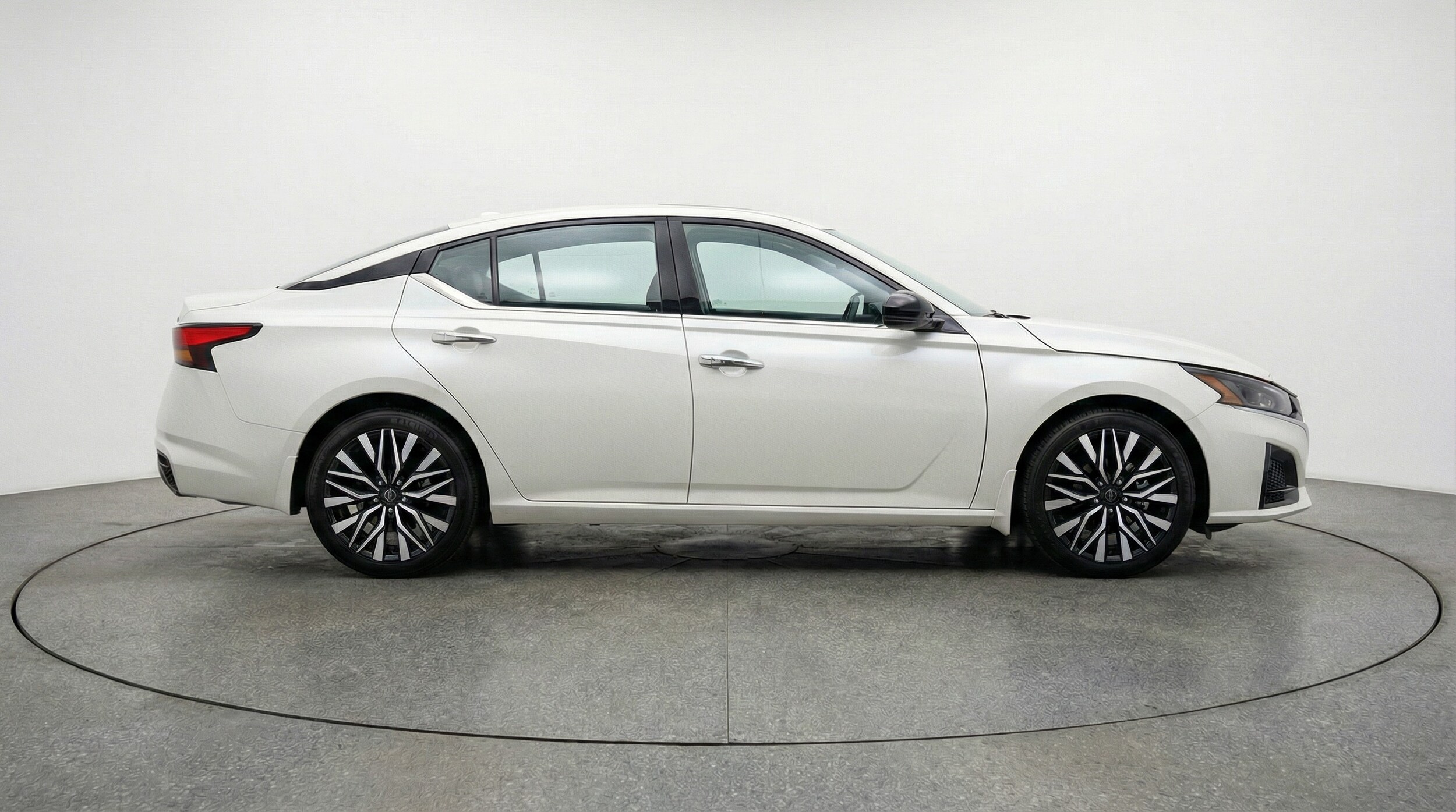 Thumbnail: 2025 Nissan Altima - 8