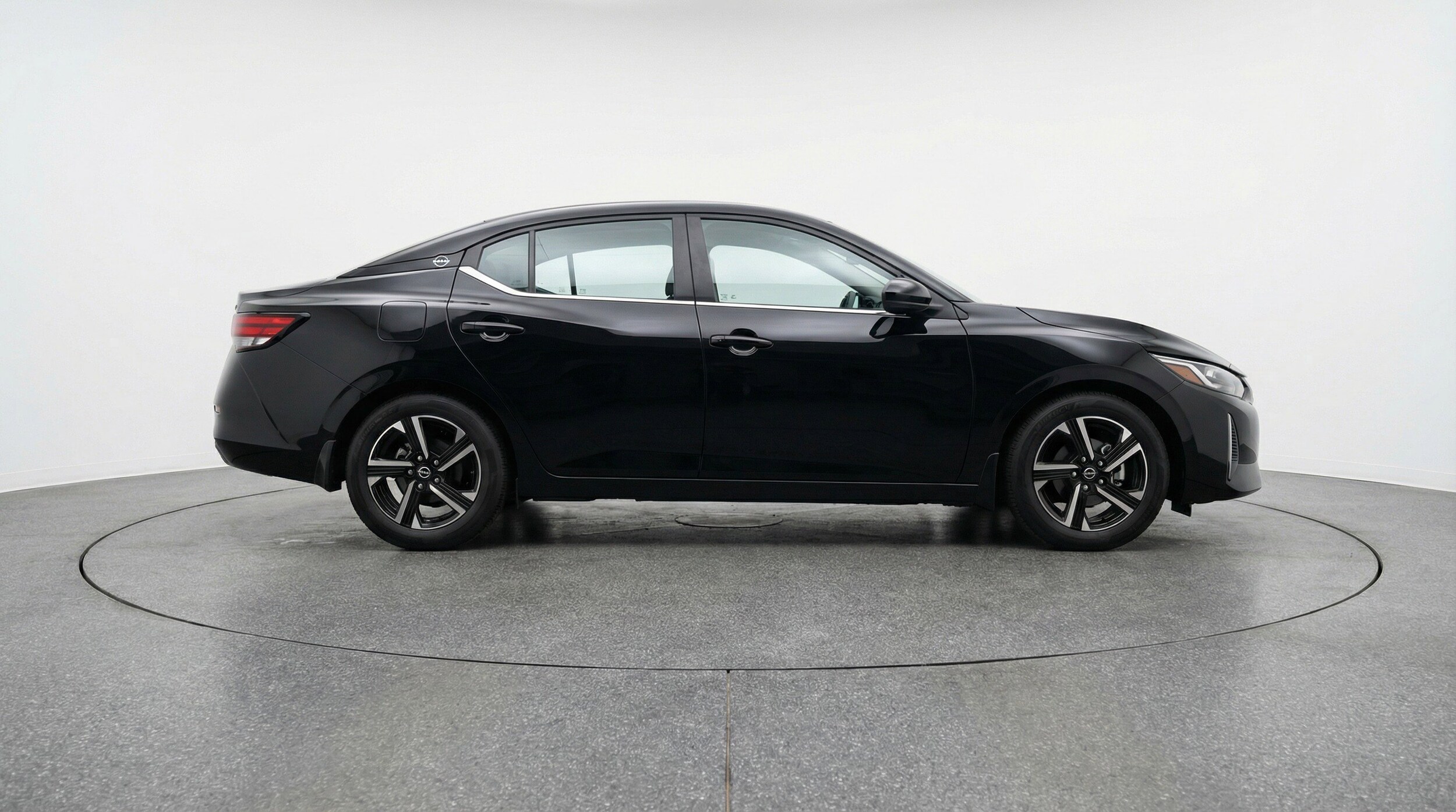 Thumbnail: 2025 Nissan Sentra - 11