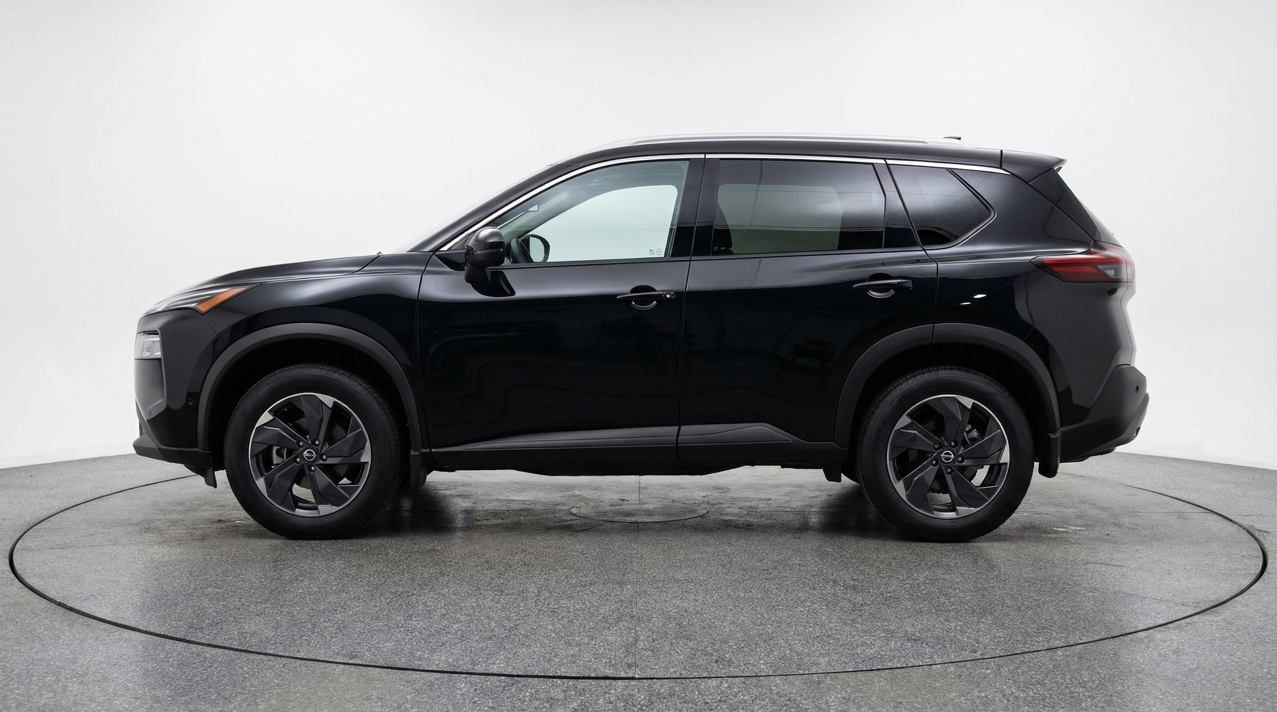 Thumbnail: 2025 Nissan Rogue - 4