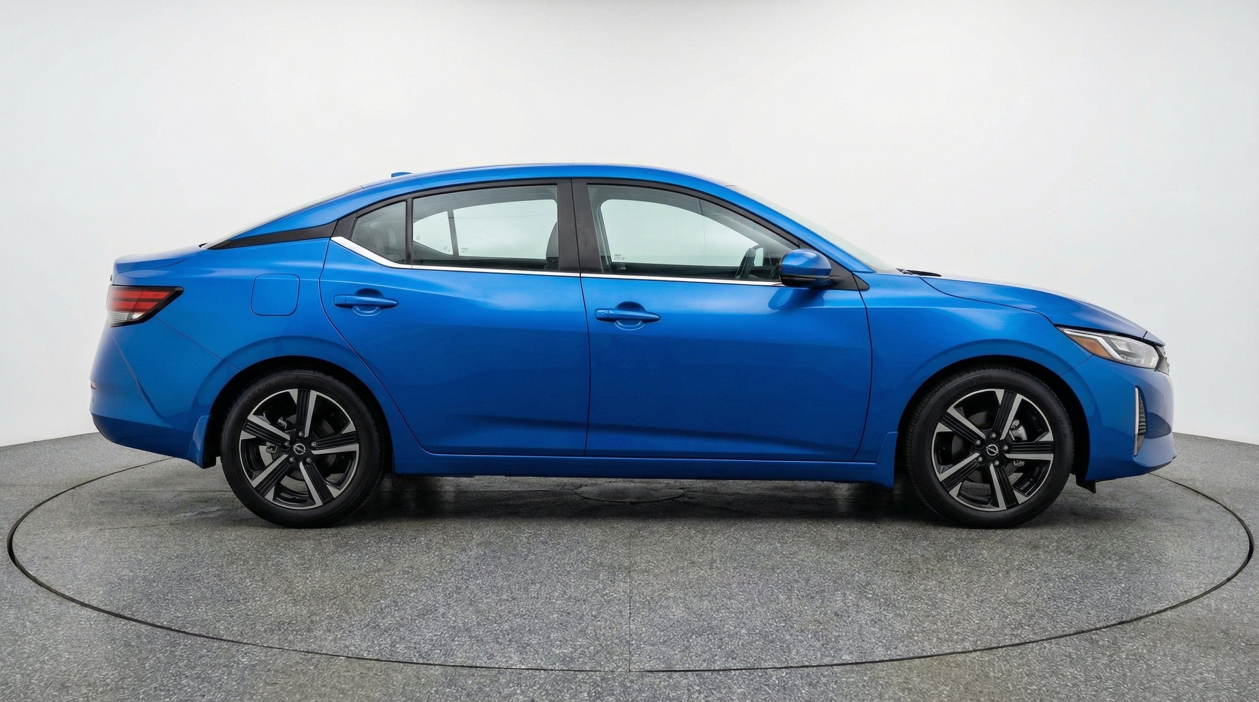 2025 Nissan Sentra SV - Photo 11