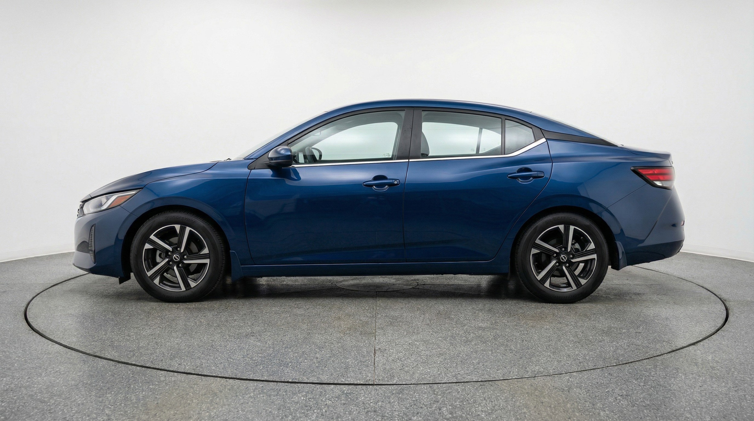 Thumbnail: 2025 Nissan Sentra - 5