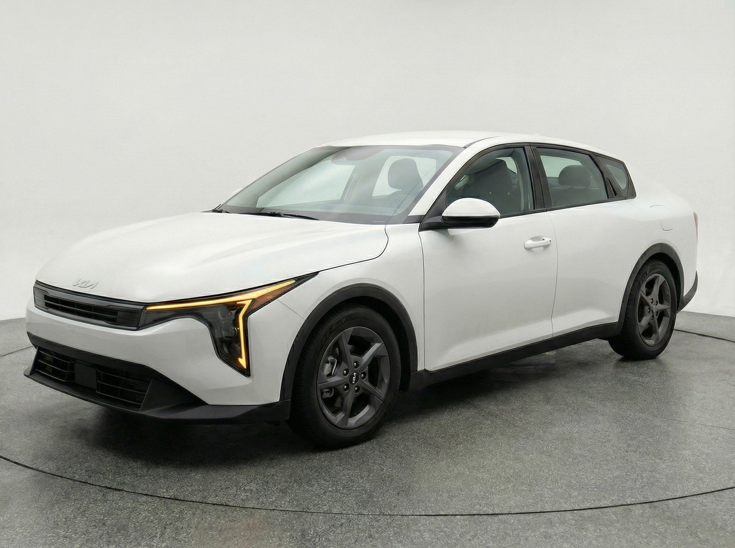 Thumbnail: 2025 Kia K4 - 3