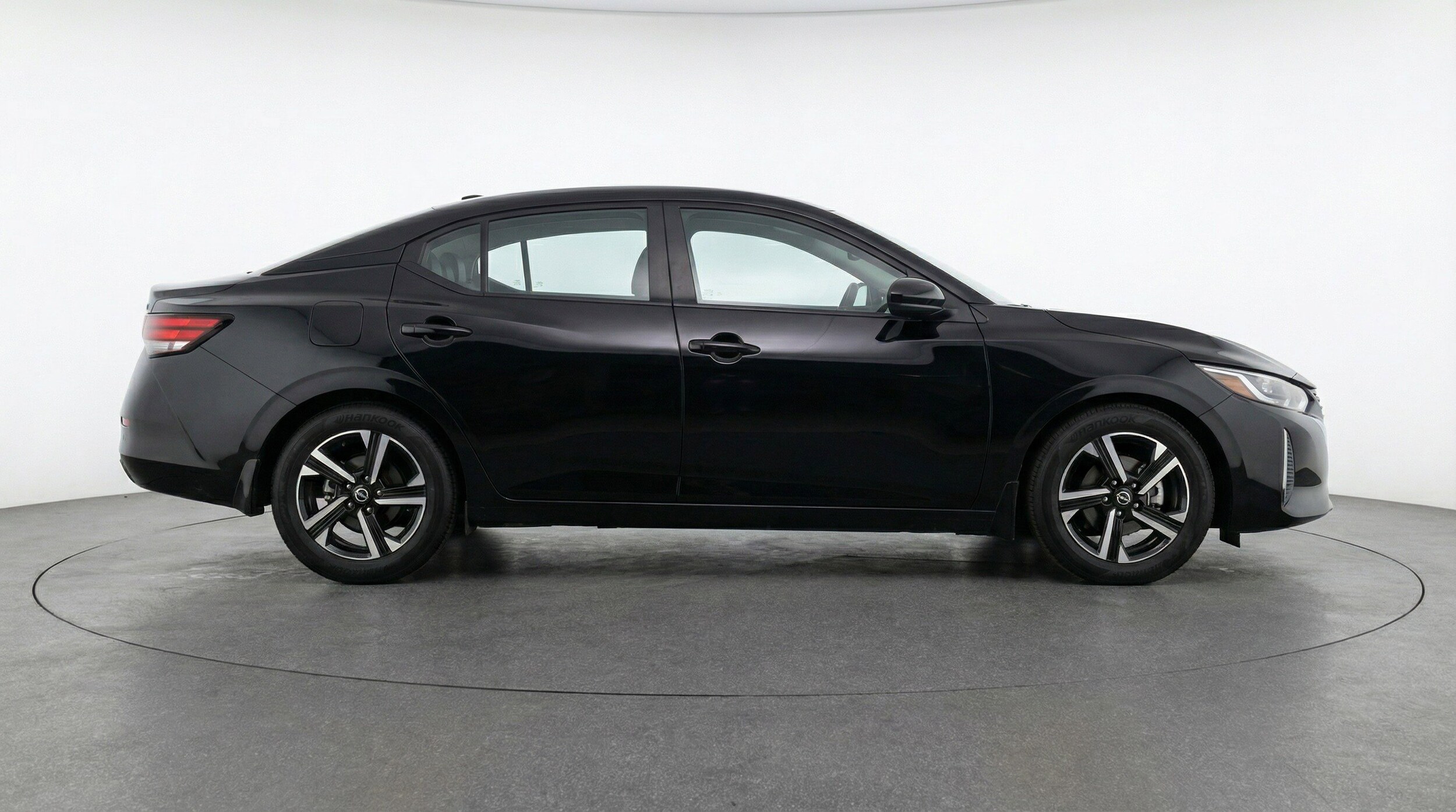 Thumbnail: 2025 Nissan Sentra - 11