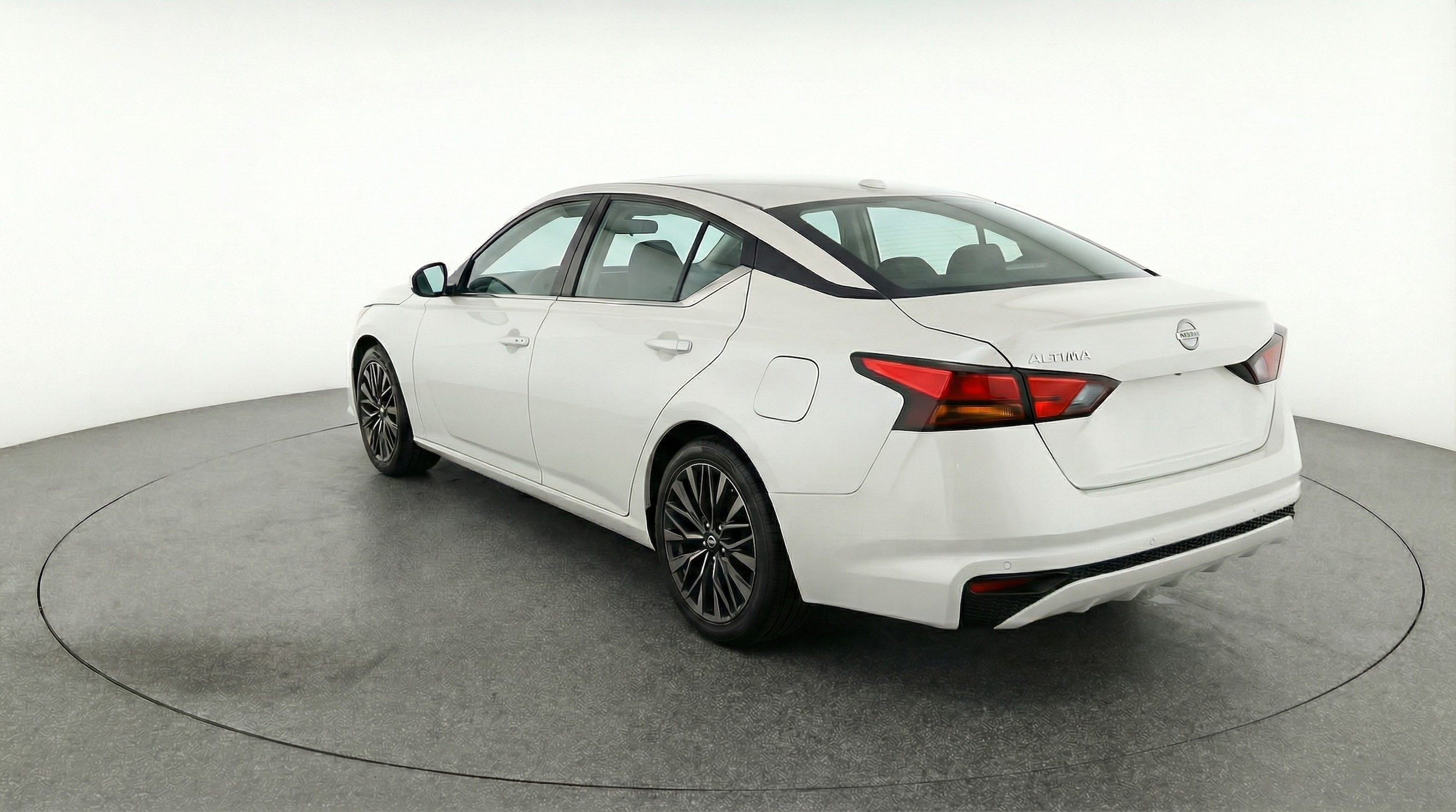 Thumbnail: 2025 Nissan Altima - 5