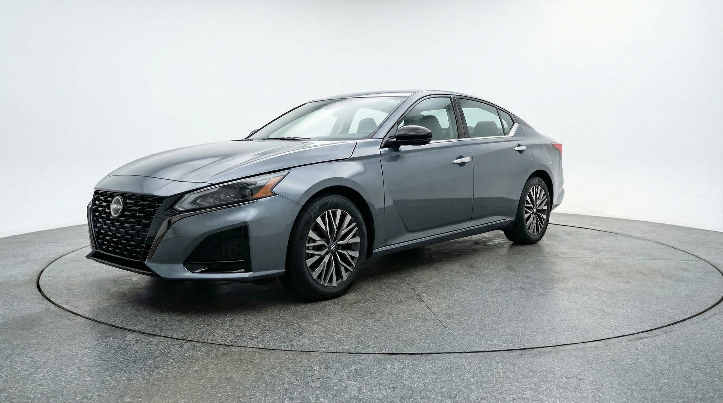 Thumbnail: 2025 Nissan Altima - 3