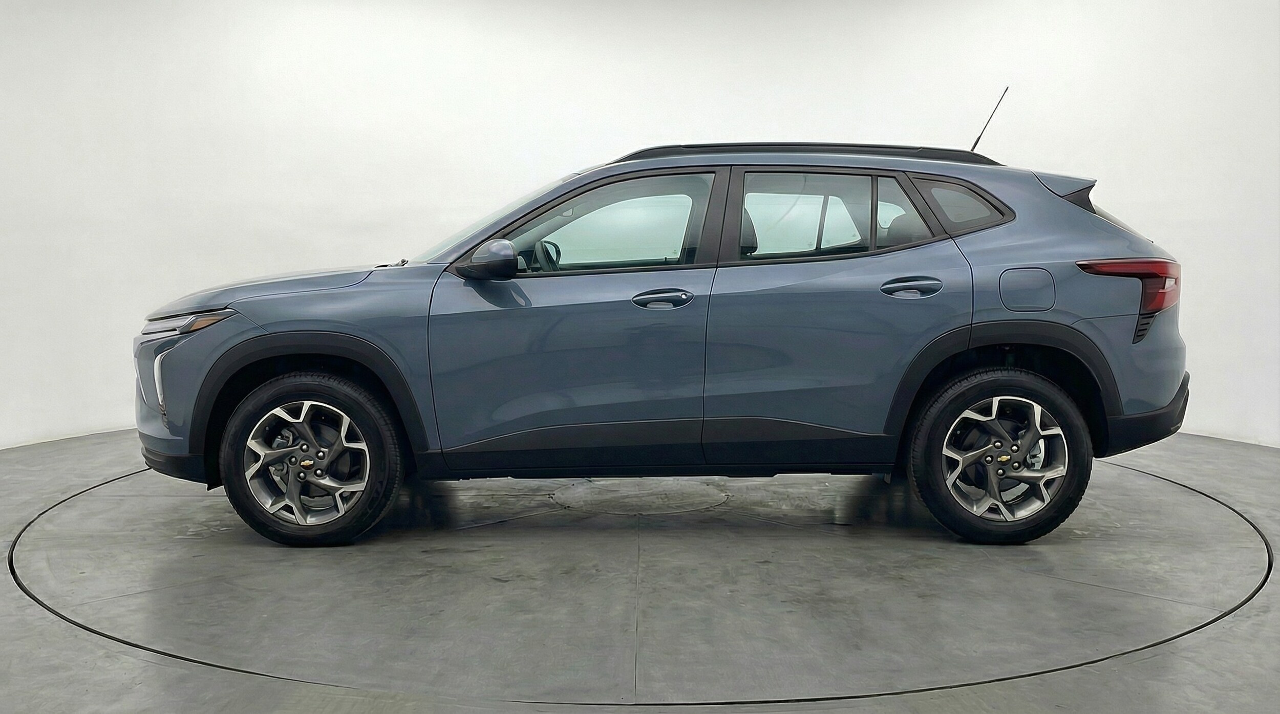 Thumbnail: 2025 Chevrolet Trax - 4