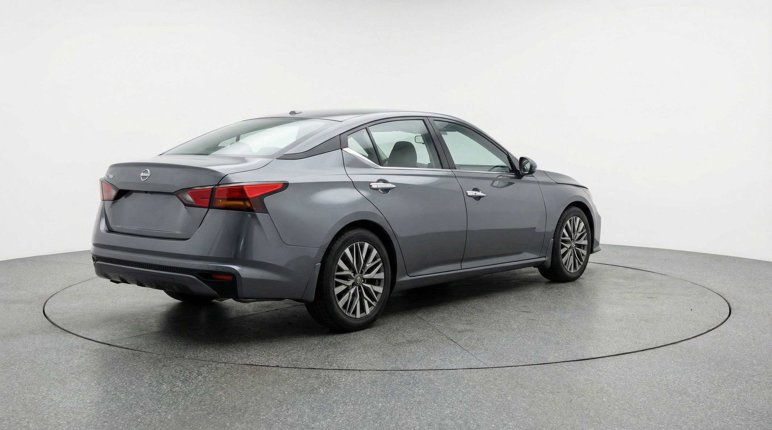 Thumbnail: 2025 Nissan Altima - 9