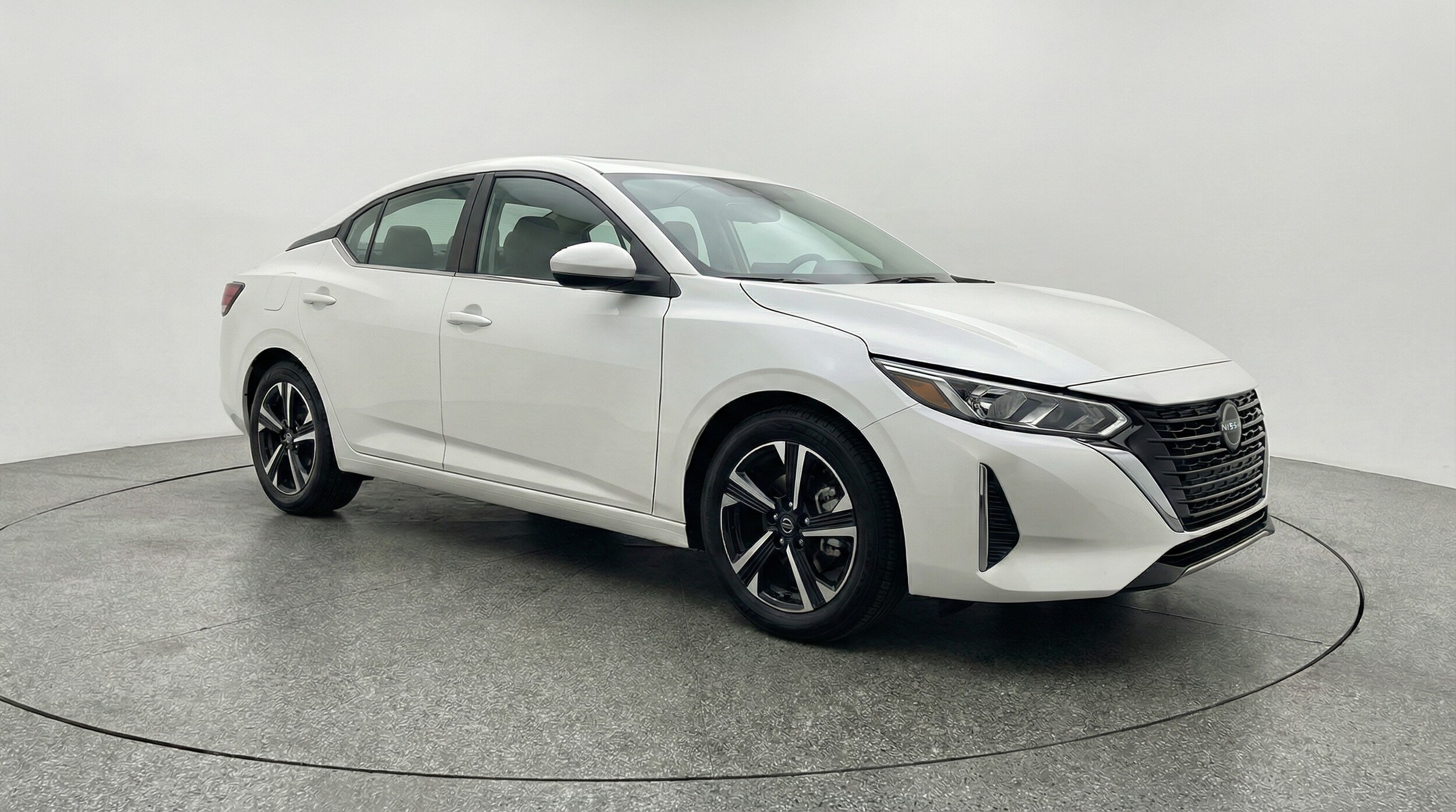 Thumbnail: 2025 Nissan Sentra - 1