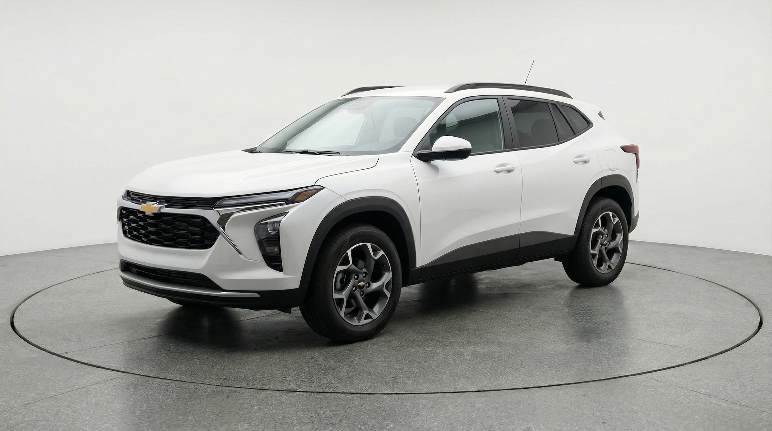 Thumbnail: 2025 Chevrolet Trax - 3