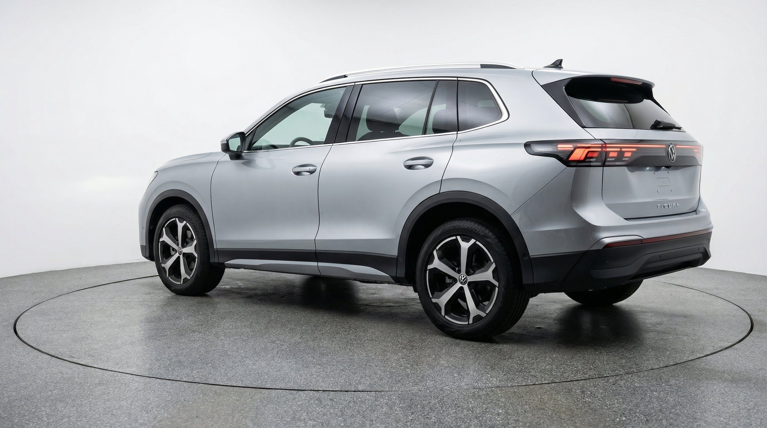 Thumbnail: 2026 Volkswagen Tiguan - 6