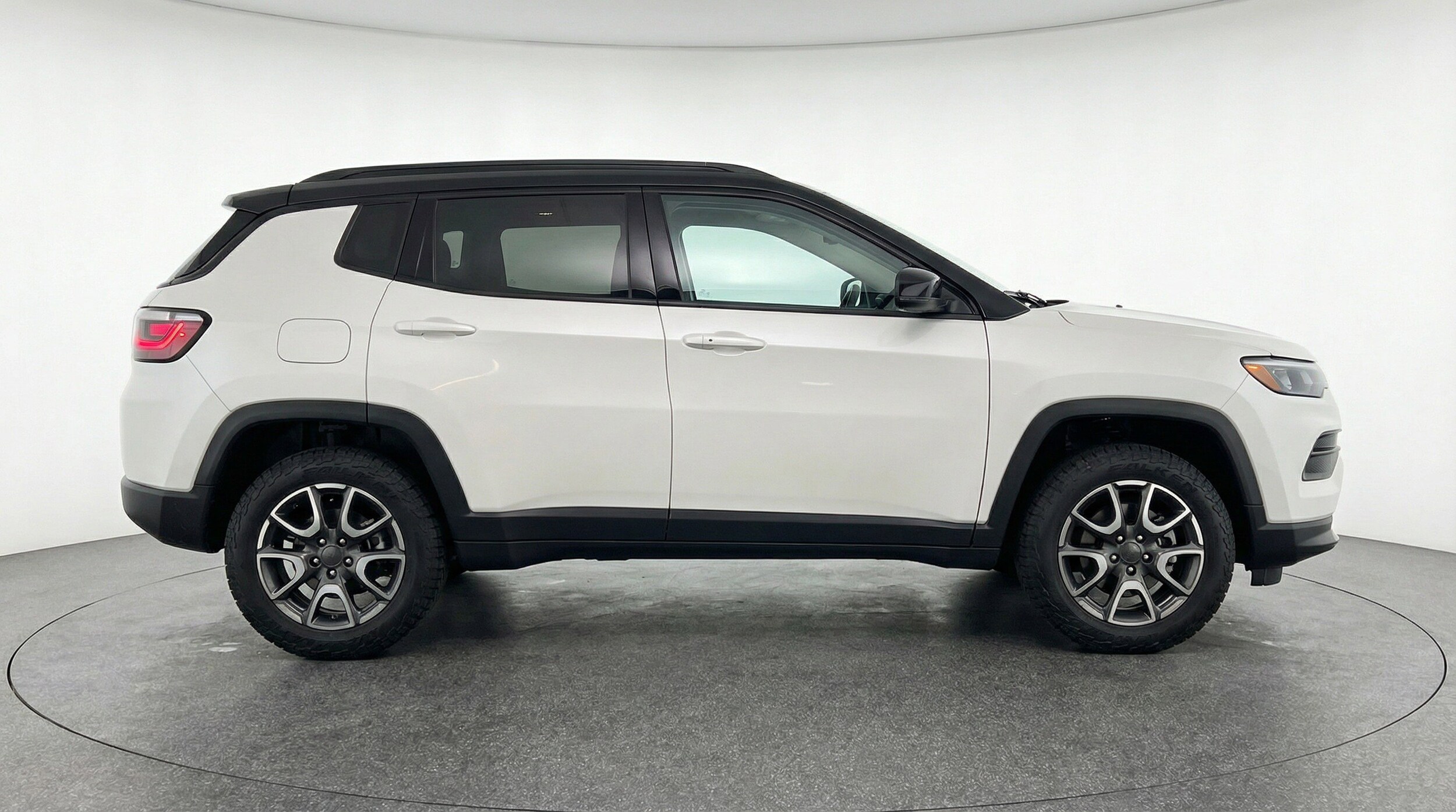Thumbnail: 2025 Jeep Compass - 11