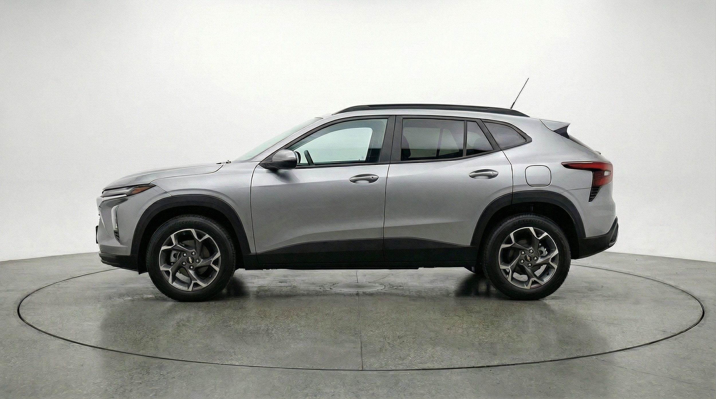 Thumbnail: 2025 Chevrolet Trax - 5