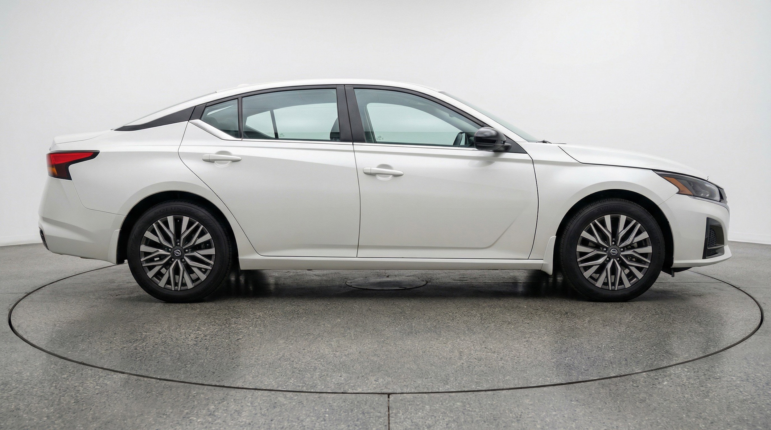 Thumbnail: 2025 Nissan Altima - 11