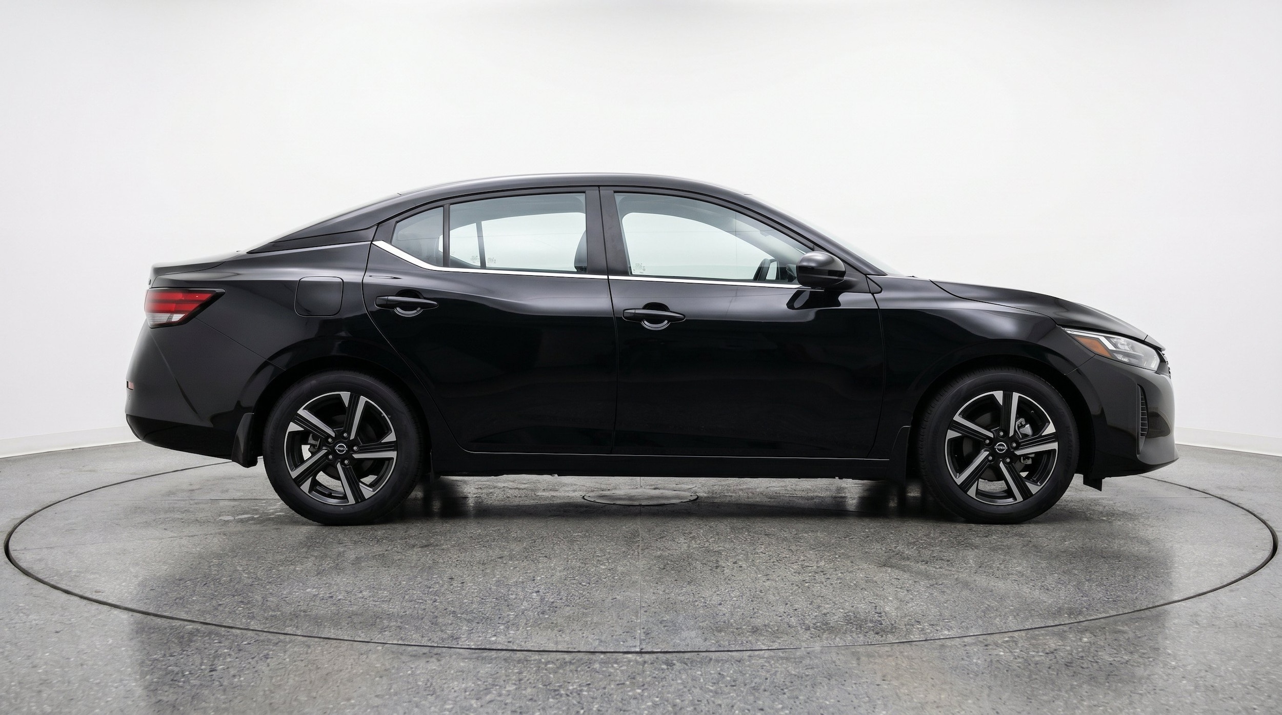 Thumbnail: 2025 Nissan Sentra - 11