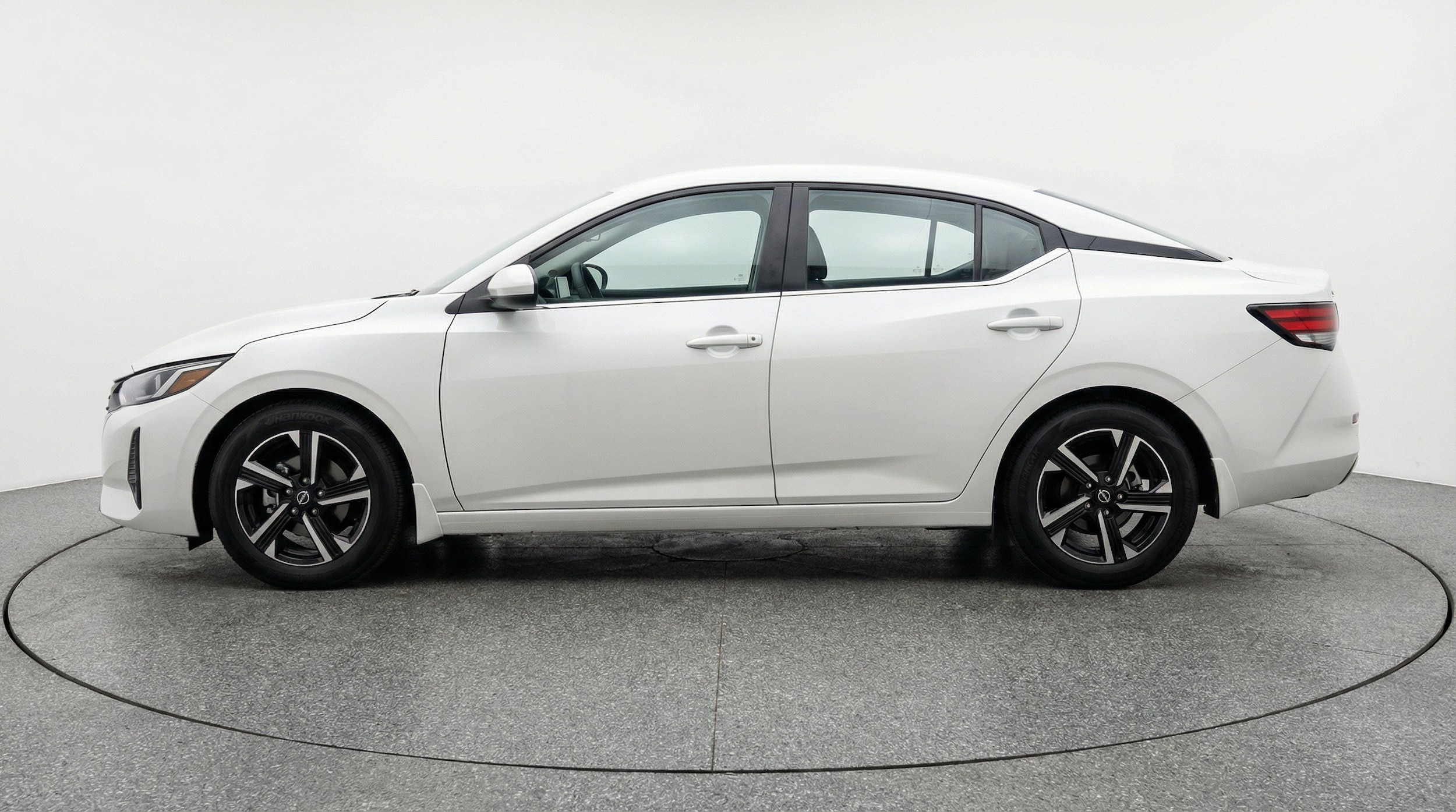 Thumbnail: 2025 Nissan Sentra - 5