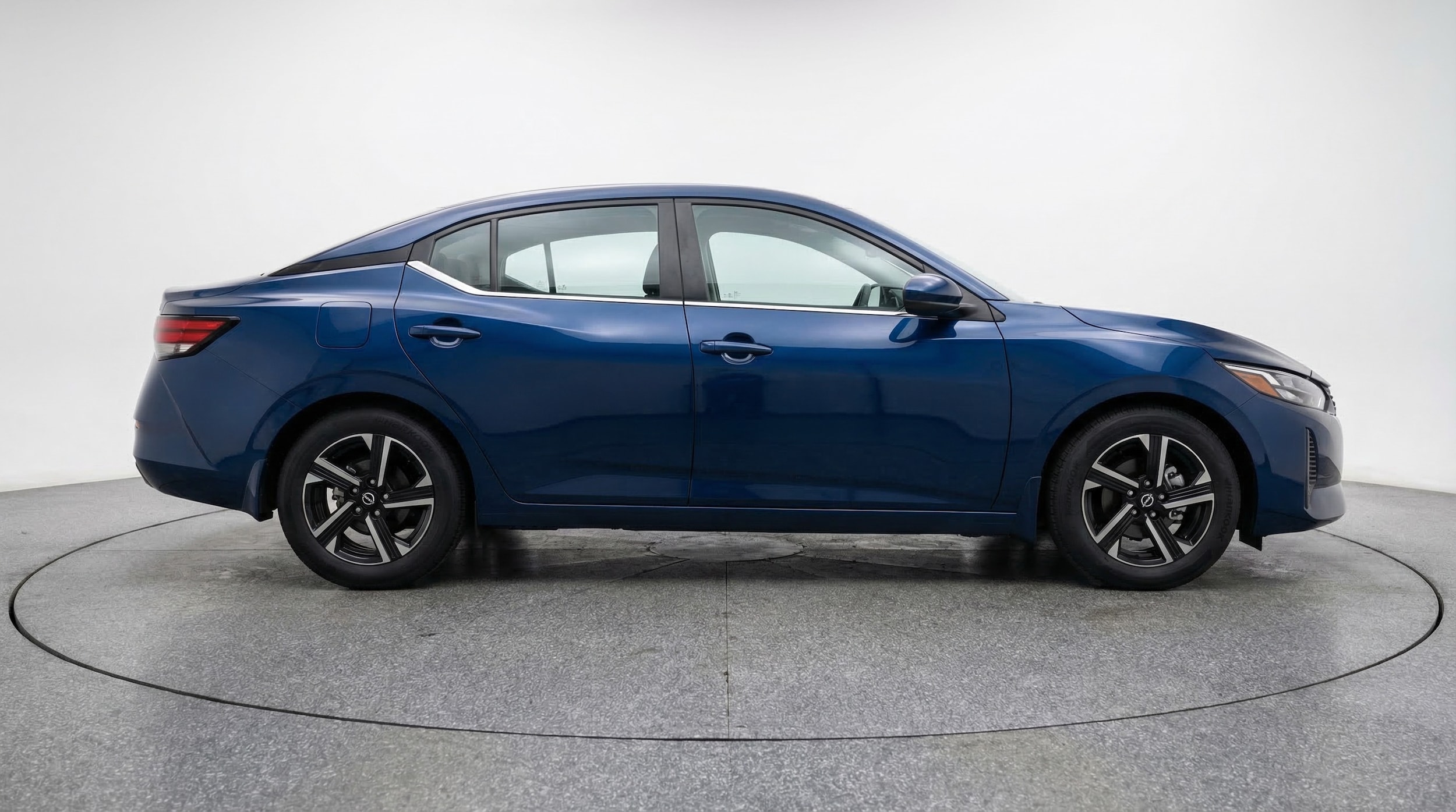 Thumbnail: 2025 Nissan Sentra - 8