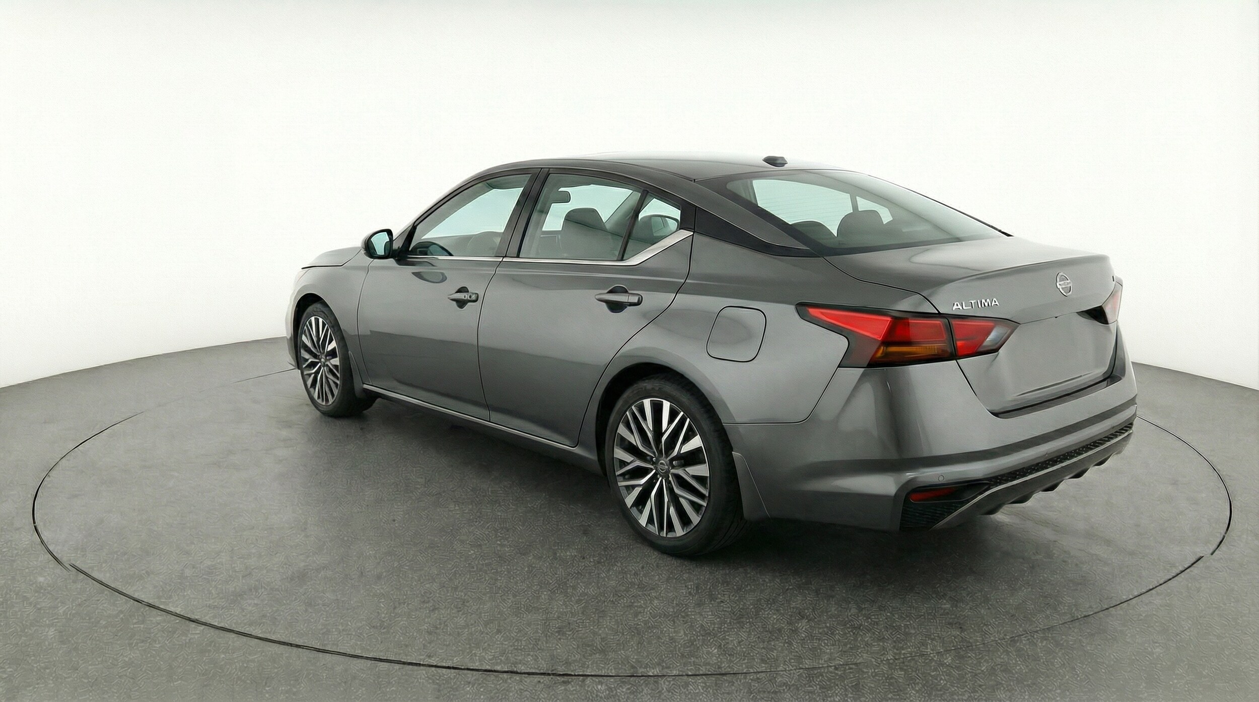 Thumbnail: 2025 Nissan Altima - 5