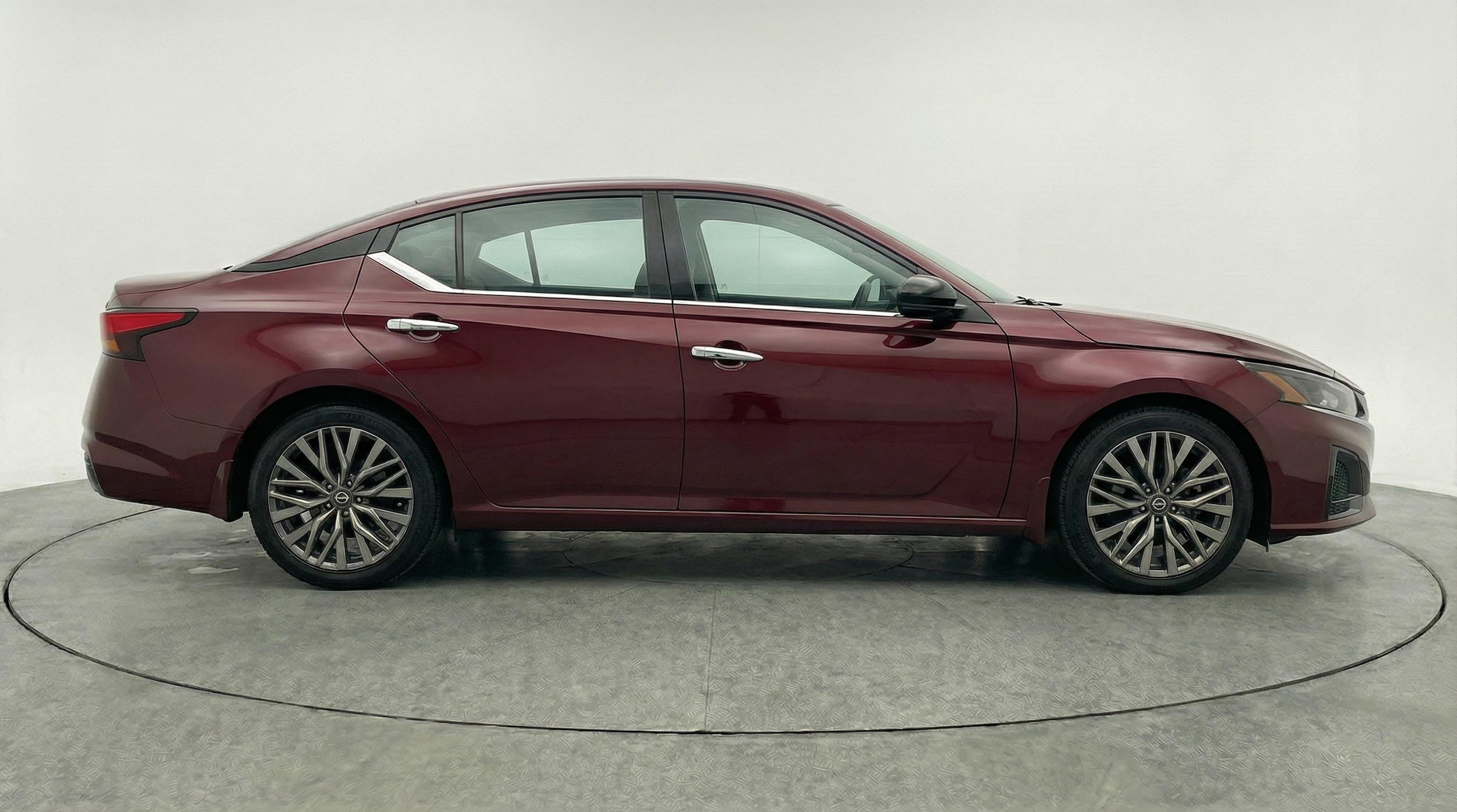 Thumbnail: 2025 Nissan Altima - 8