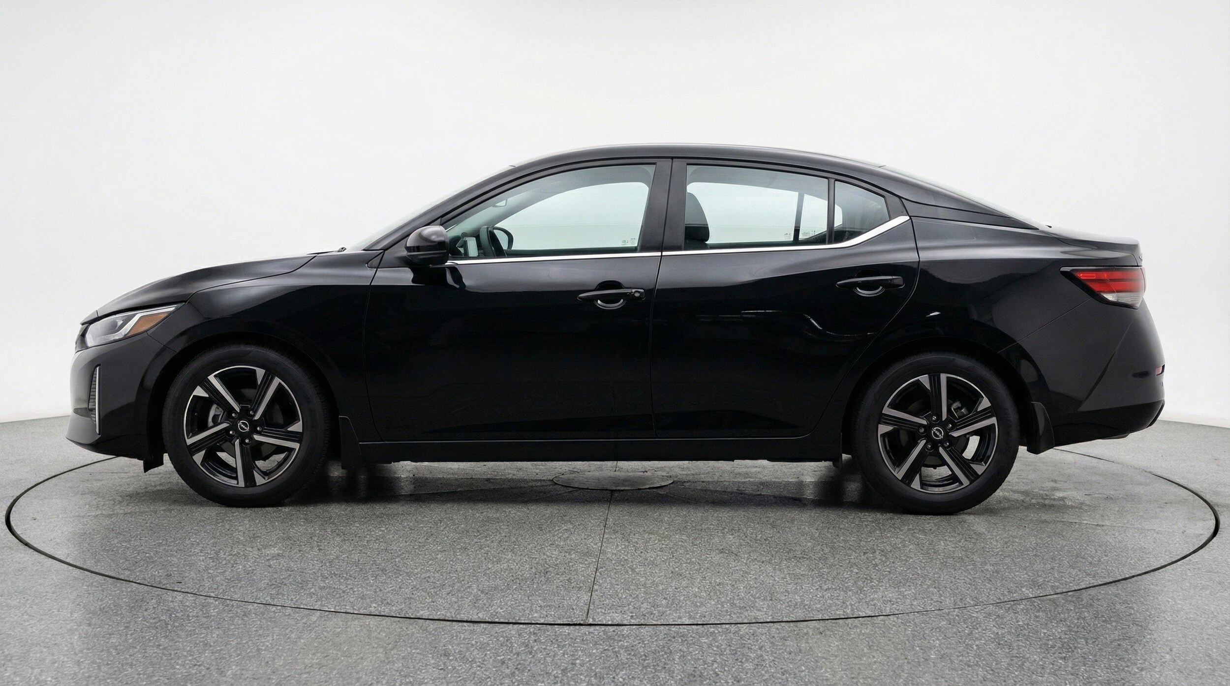 Thumbnail: 2025 Nissan Sentra - 5