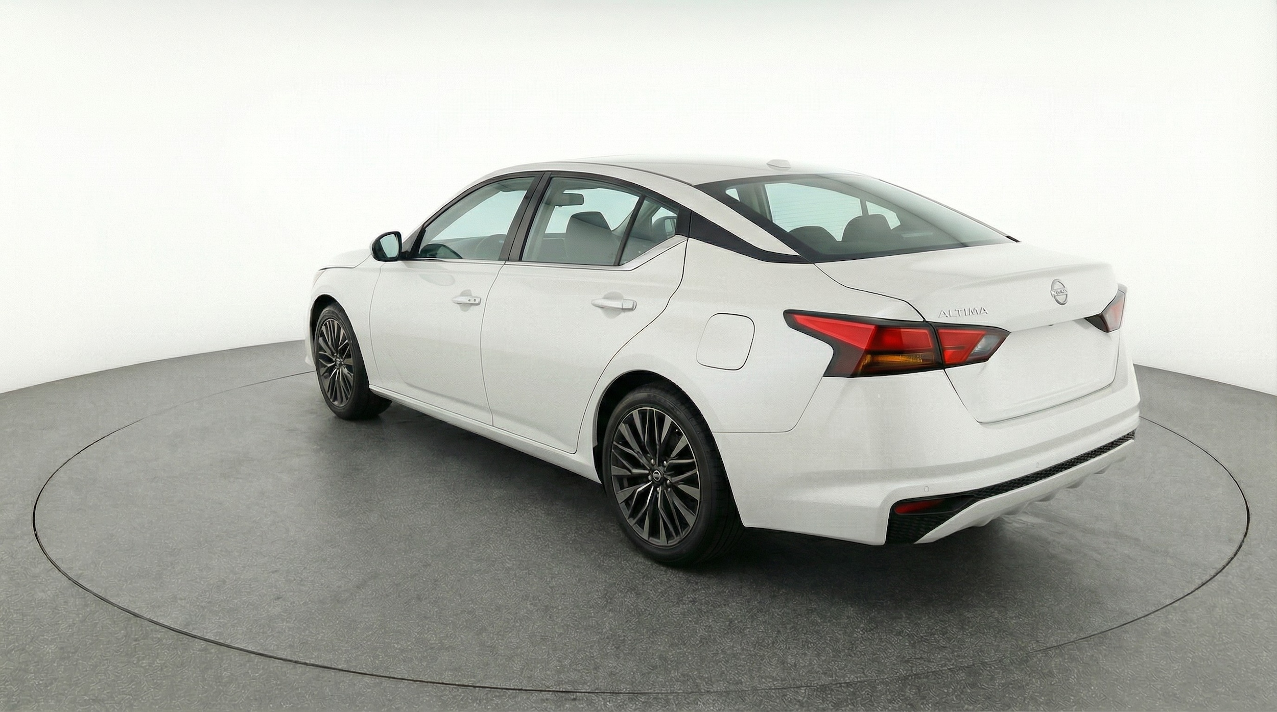 Thumbnail: 2025 Nissan Altima - 5