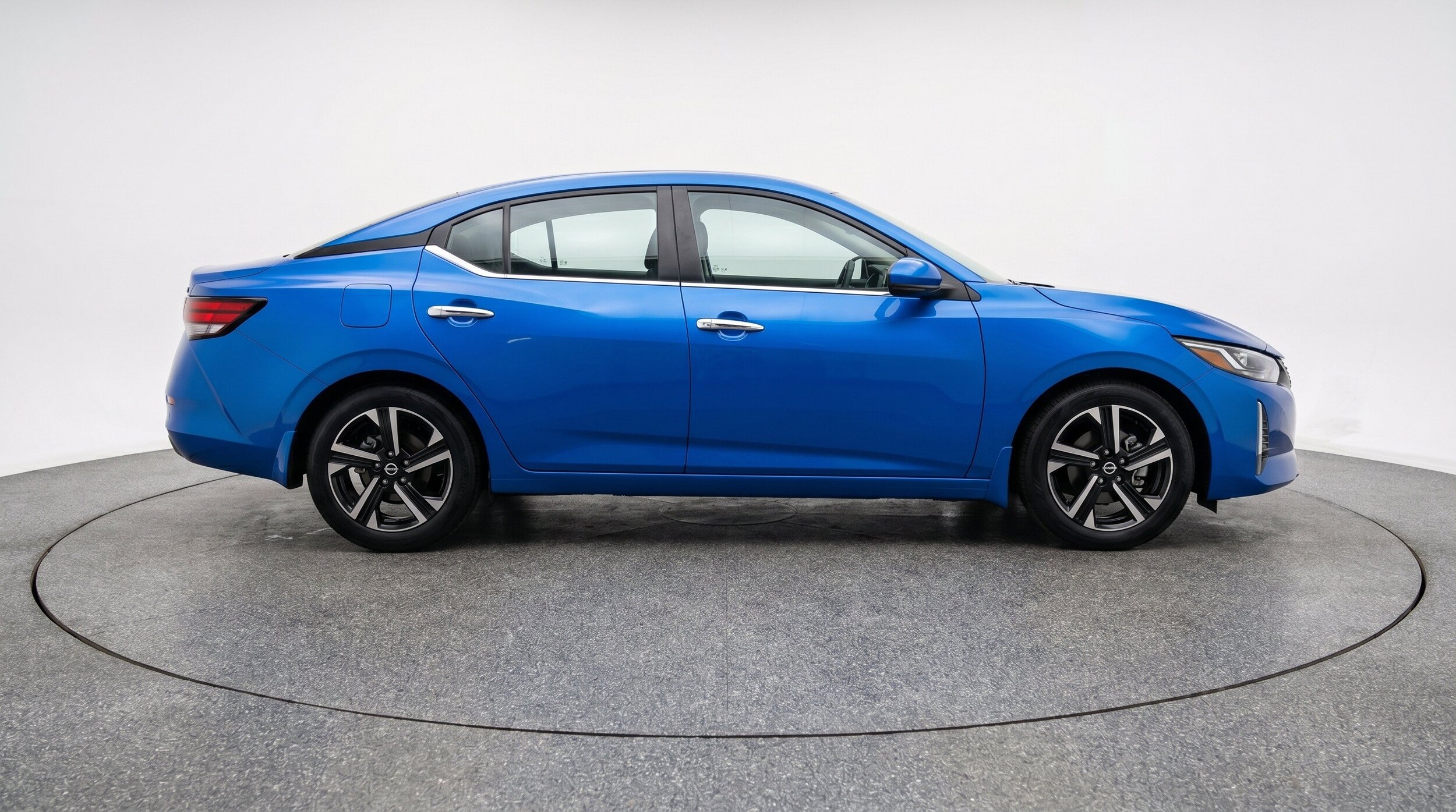Thumbnail: 2025 Nissan Sentra - 11