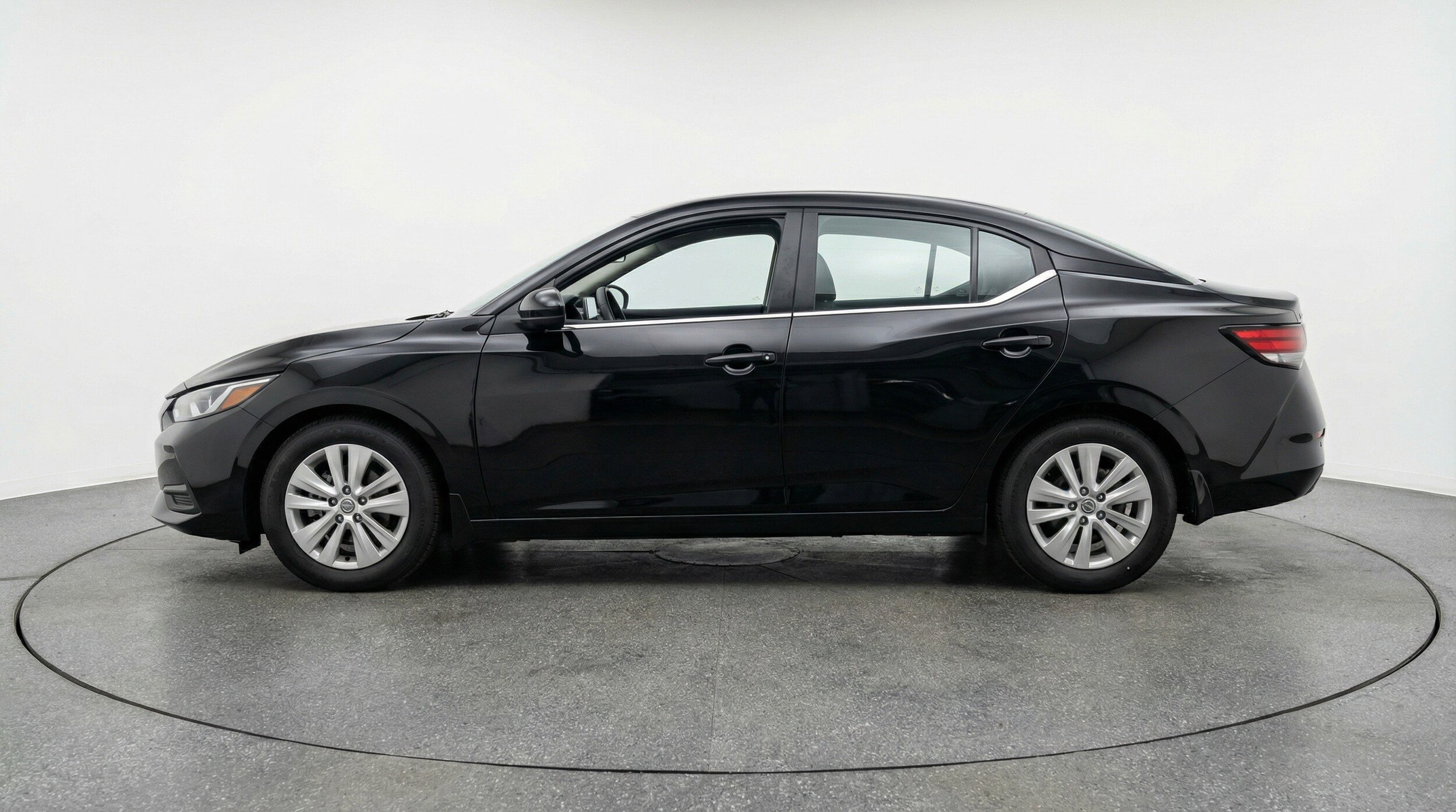 Thumbnail: 2025 Nissan Sentra - 5