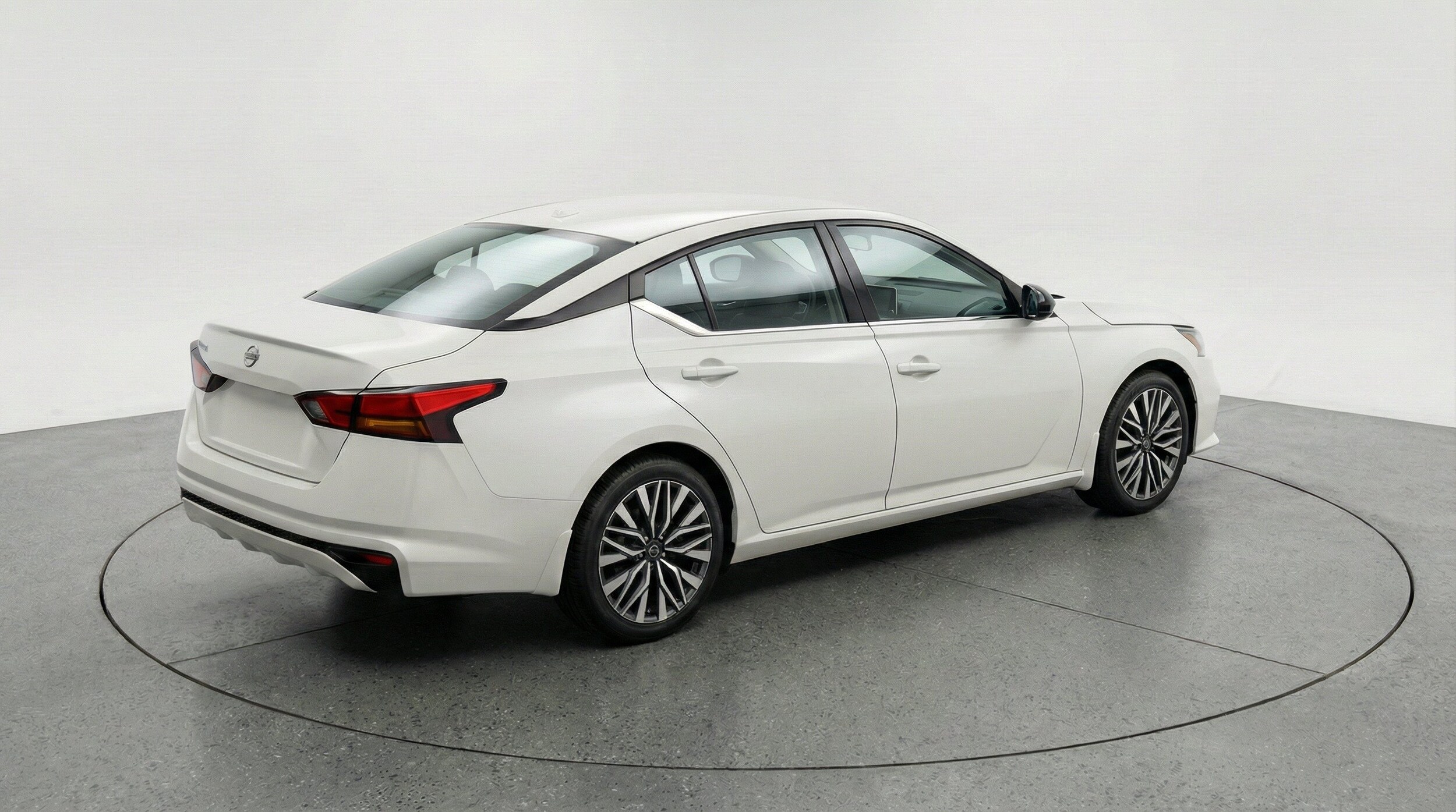 Thumbnail: 2025 Nissan Altima - 9